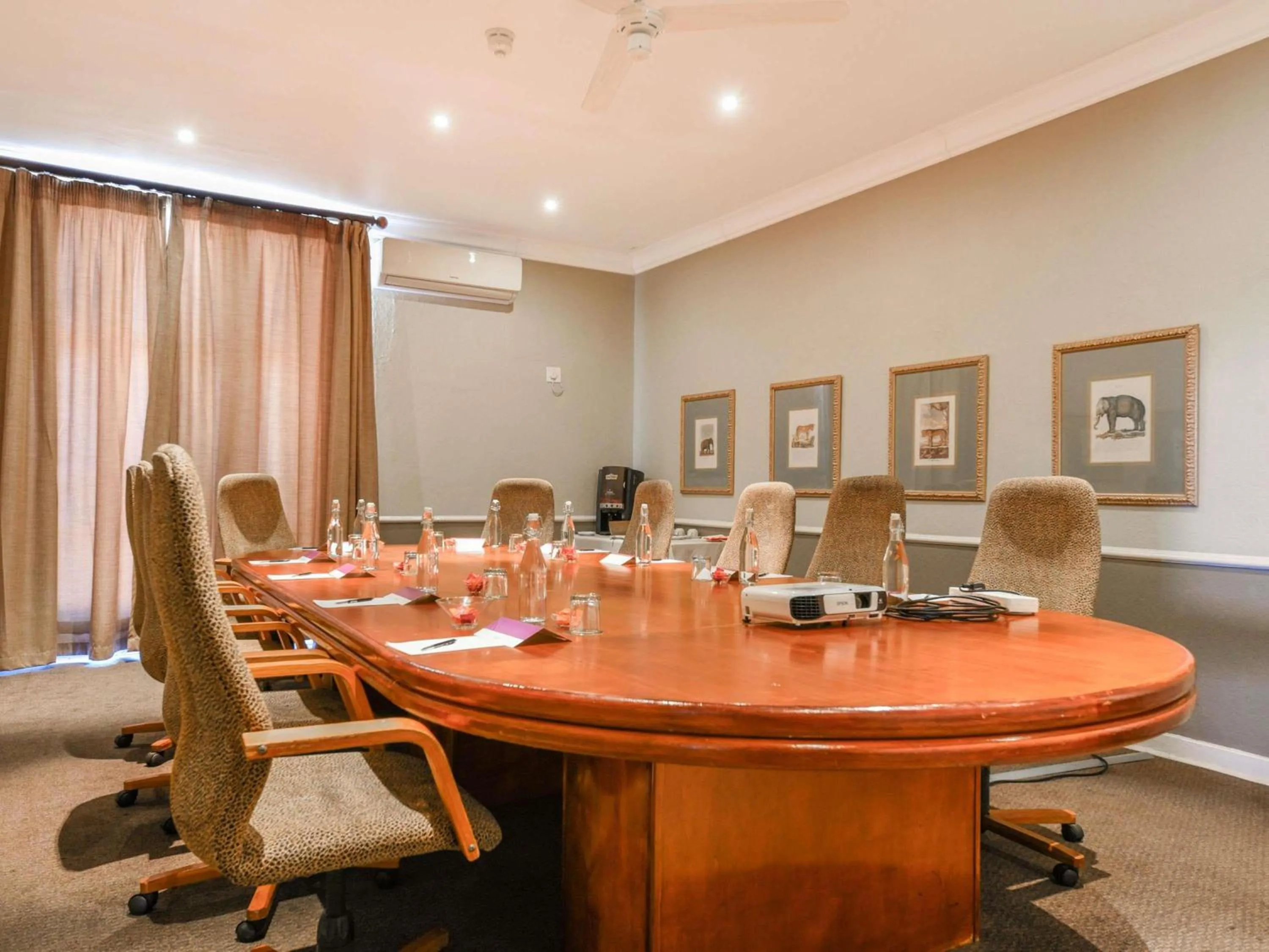 Meeting/conference room in Mercure Hotel Nelspruit