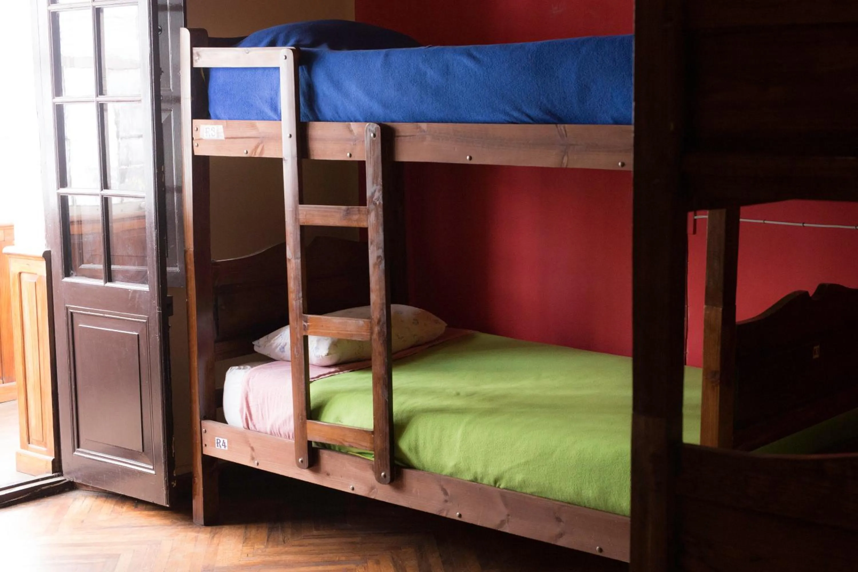bunk bed, Bed in Colors House