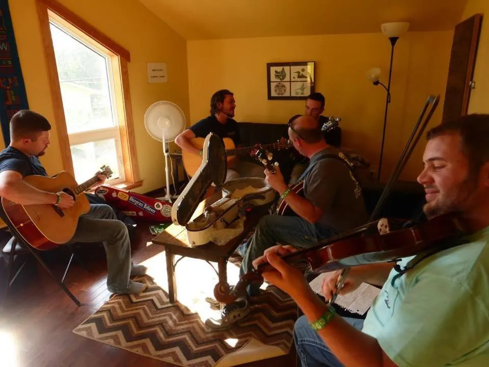 Living room in Wanderer's Inn Backpackers Hostel