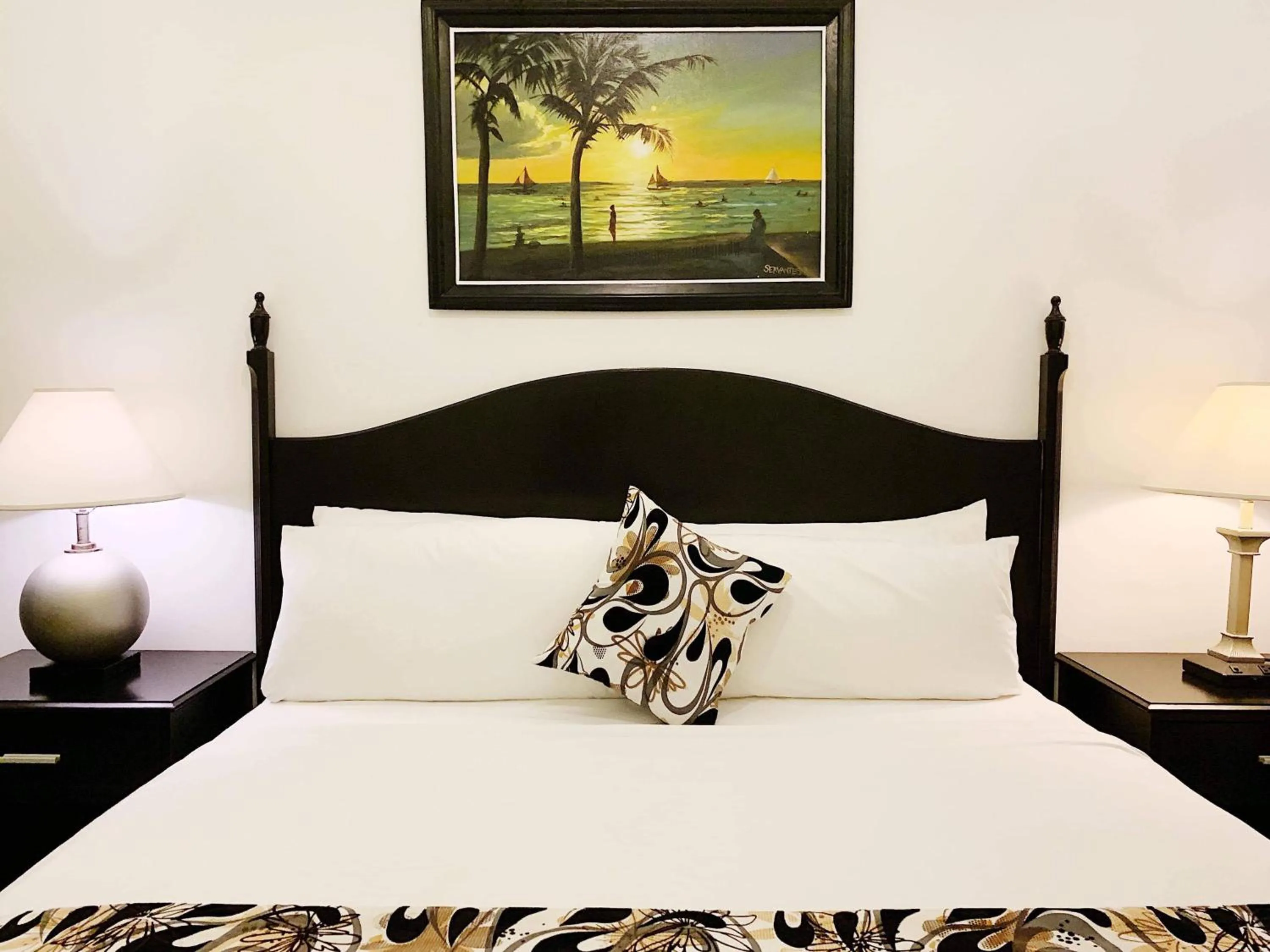 Bed in Chateau De Boracay