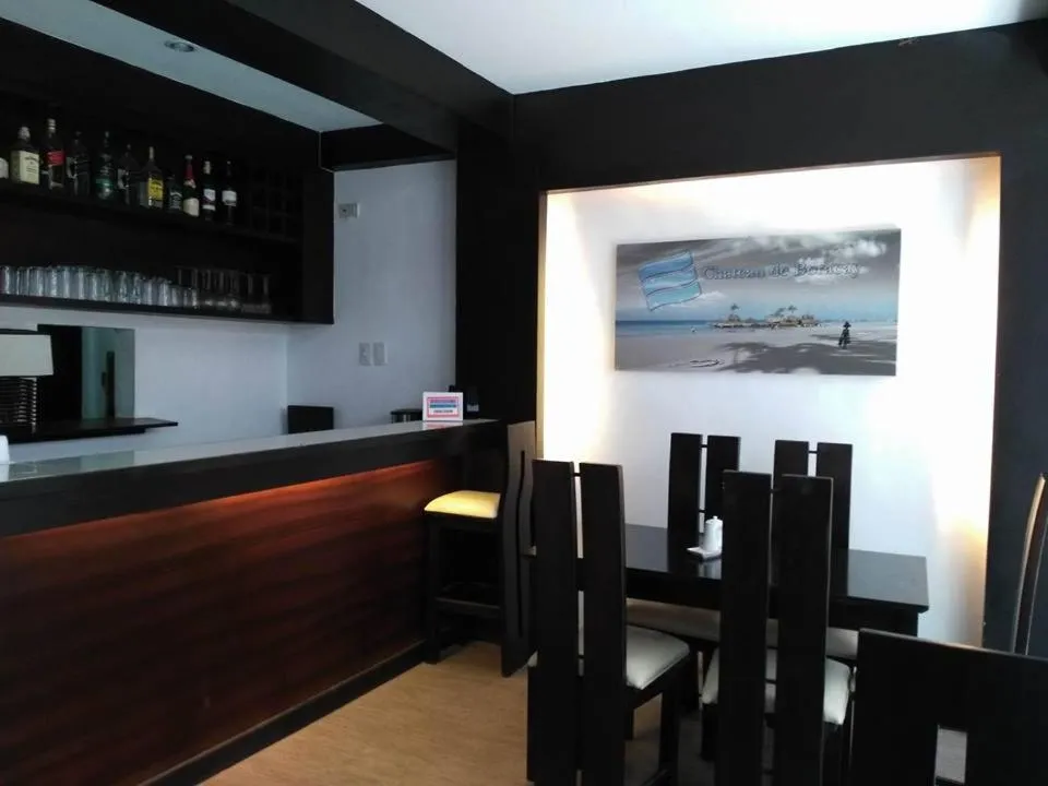 Restaurant/places to eat in Chateau De Boracay
