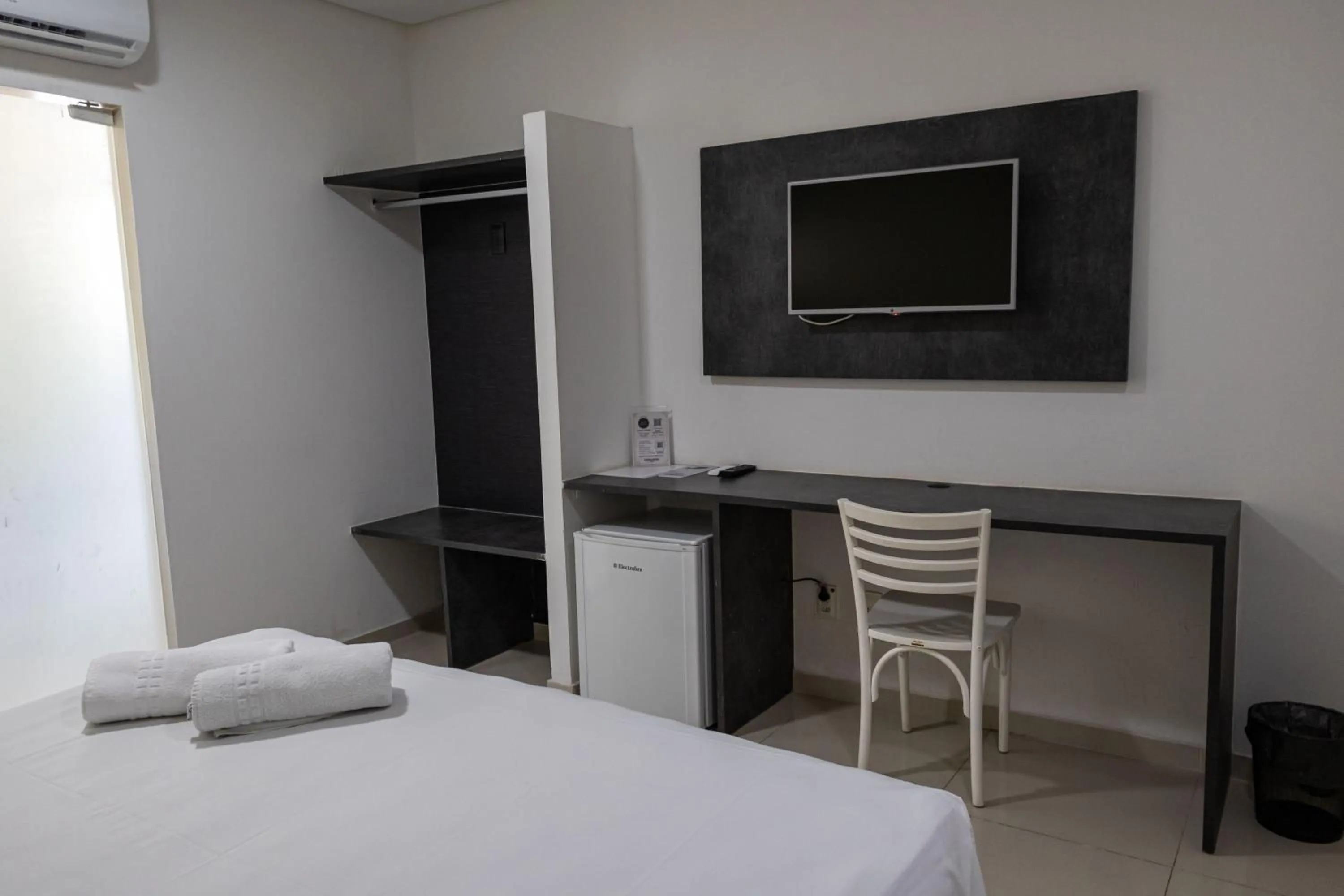 Photo of the whole room, Bed in Scenarium Hotel