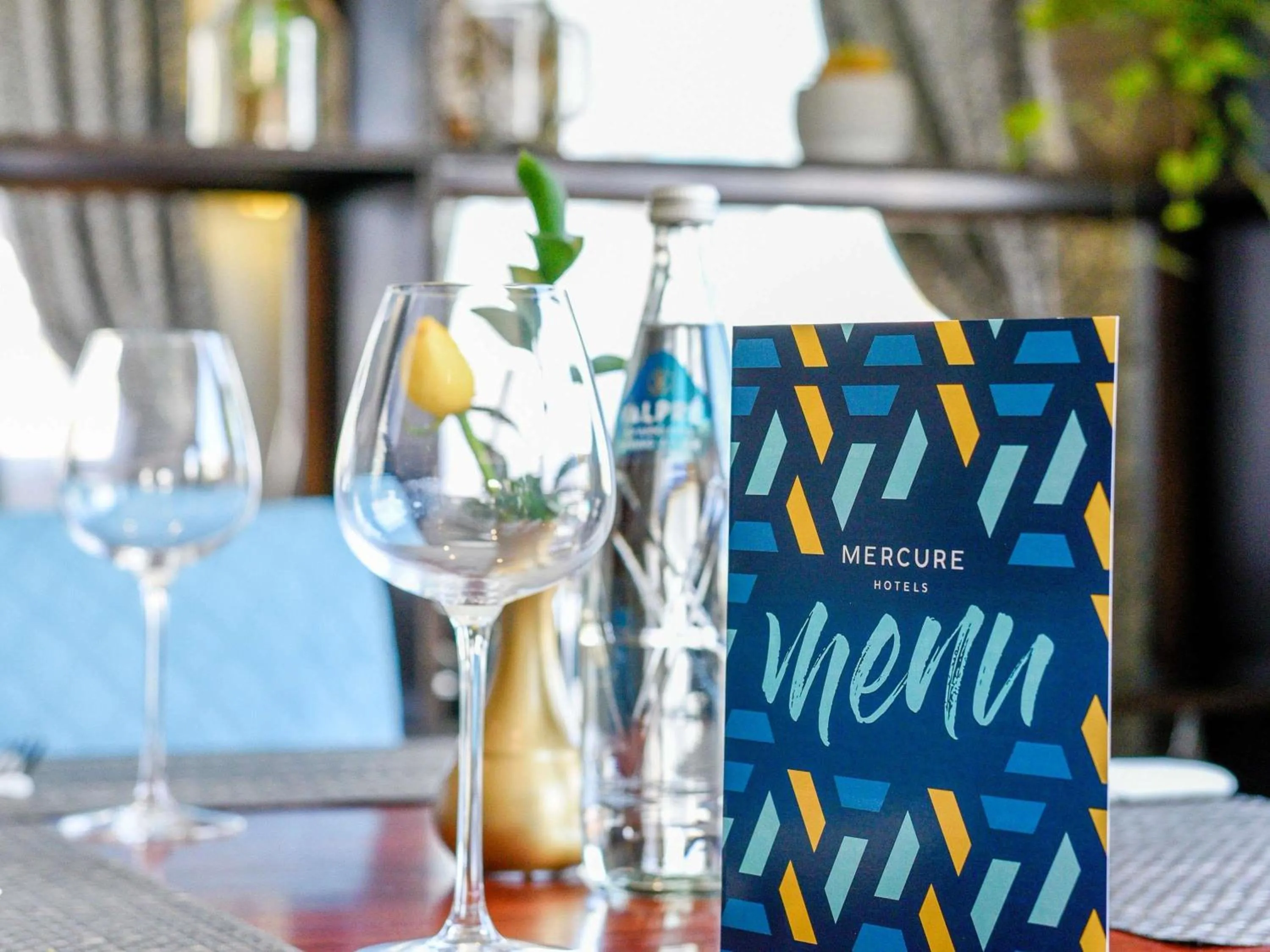 Restaurant/places to eat in Mercure Hotel Bedfordview