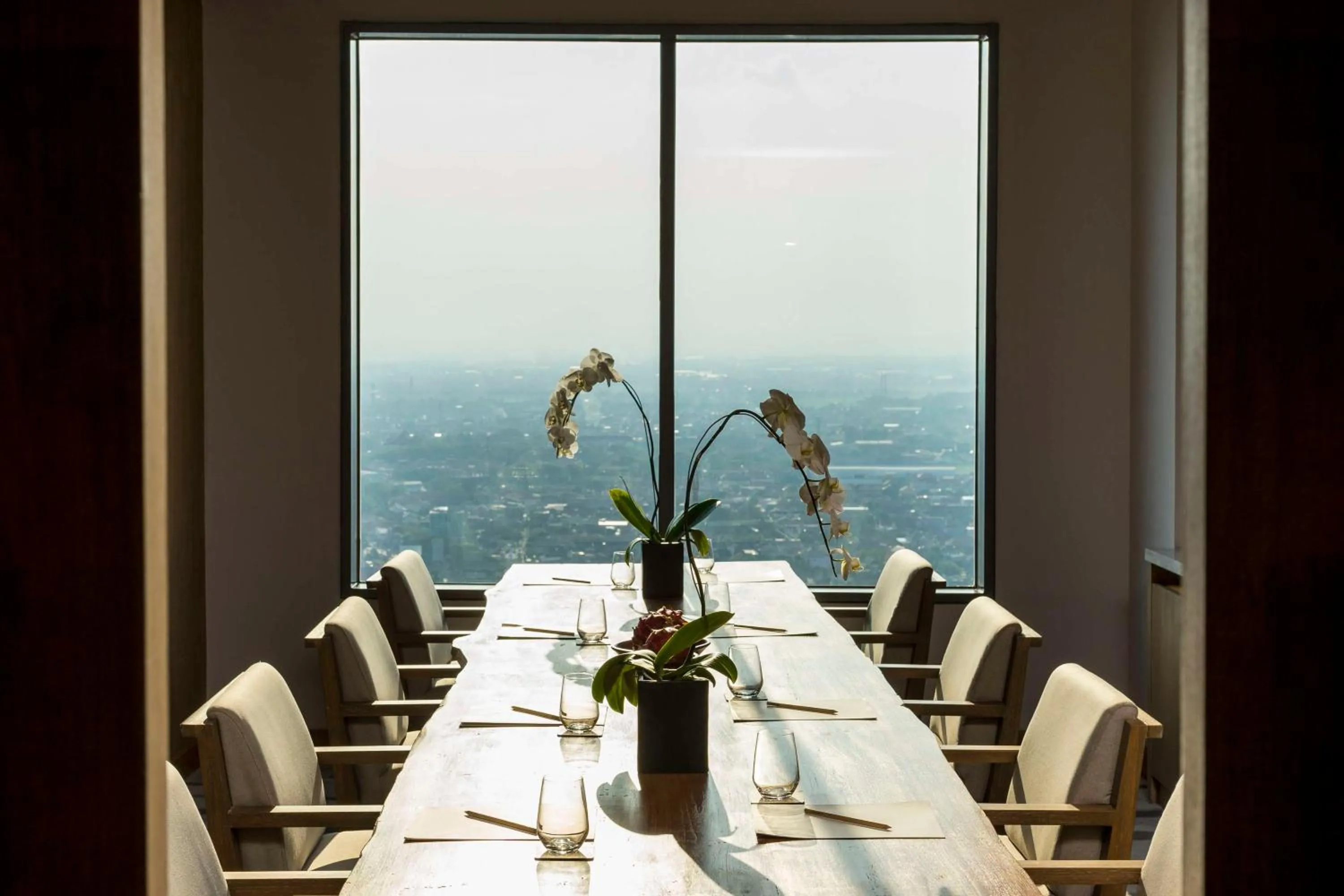 Restaurant/places to eat in Alila Solo