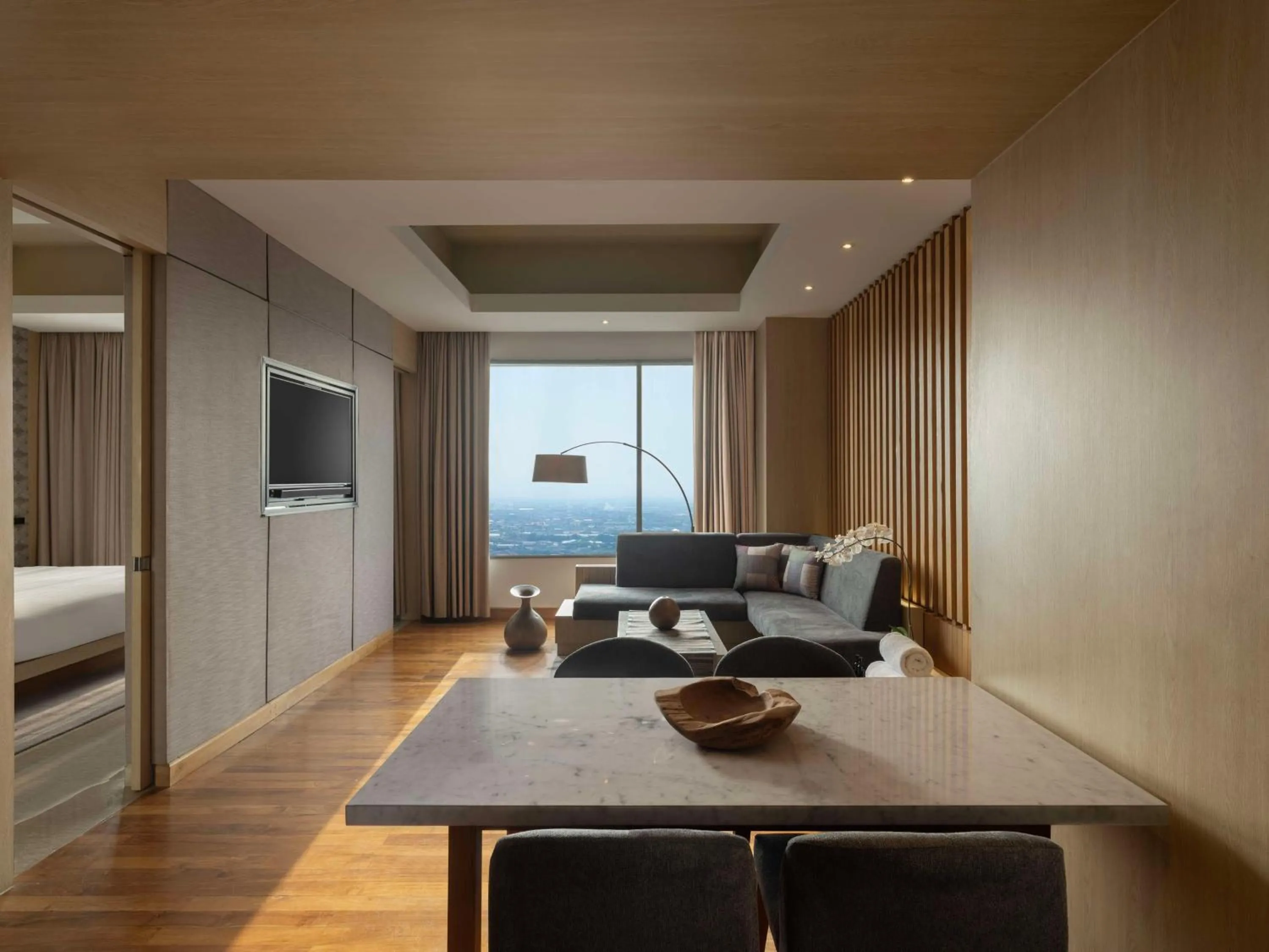 Photo of the whole room, Bed in Alila Solo