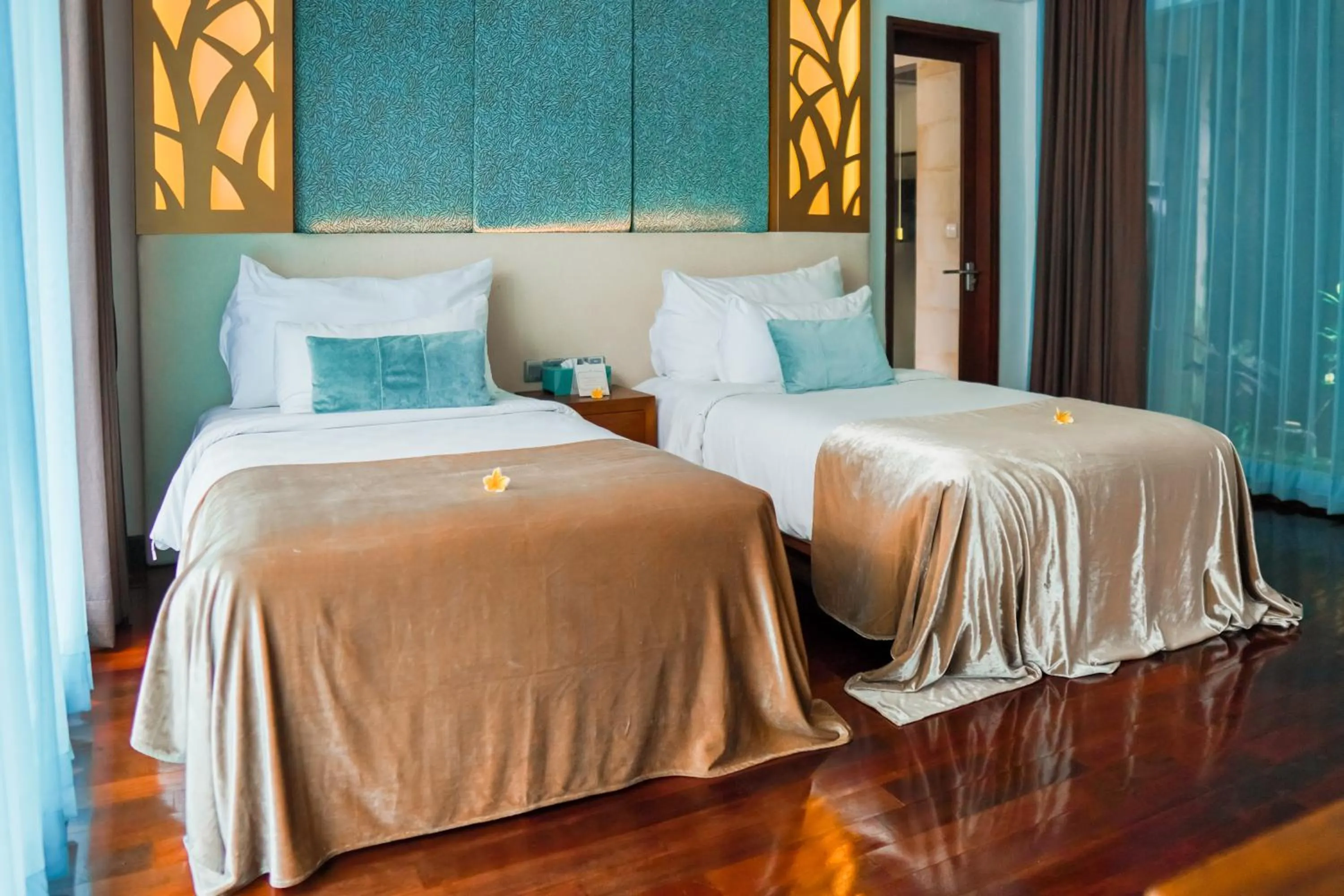 Bed in The Leaf Jimbaran