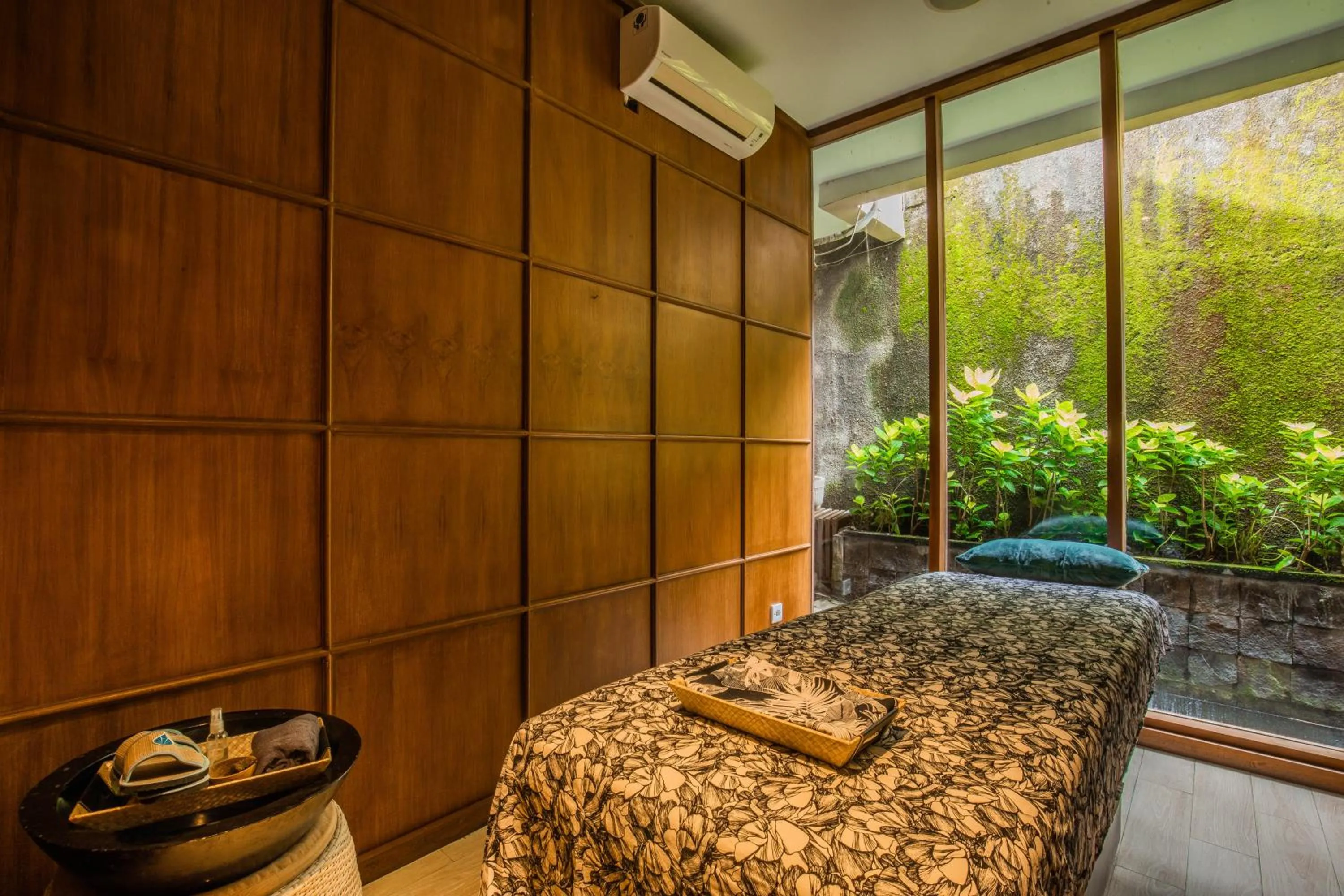 Spa and wellness centre/facilities in The Leaf Jimbaran