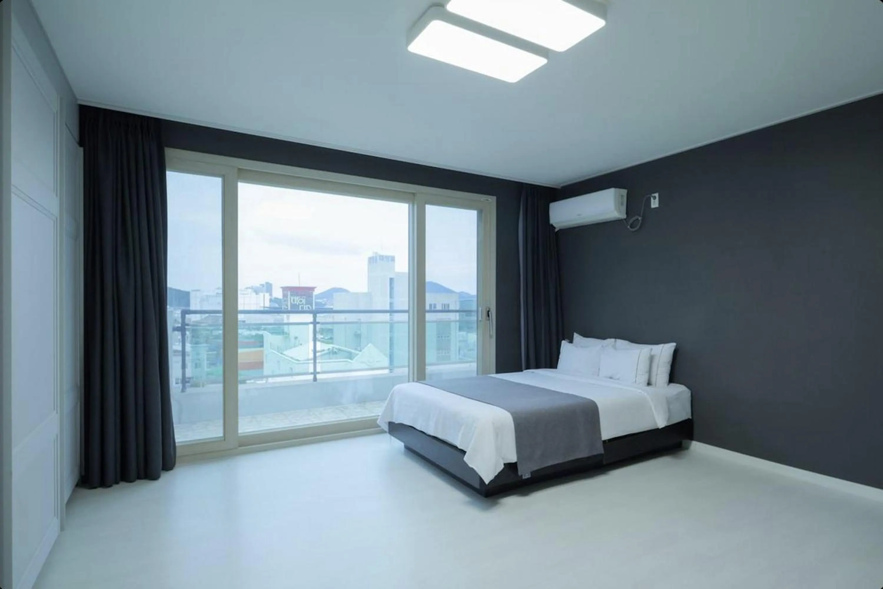 Bed in Yeosu Hotel Zava