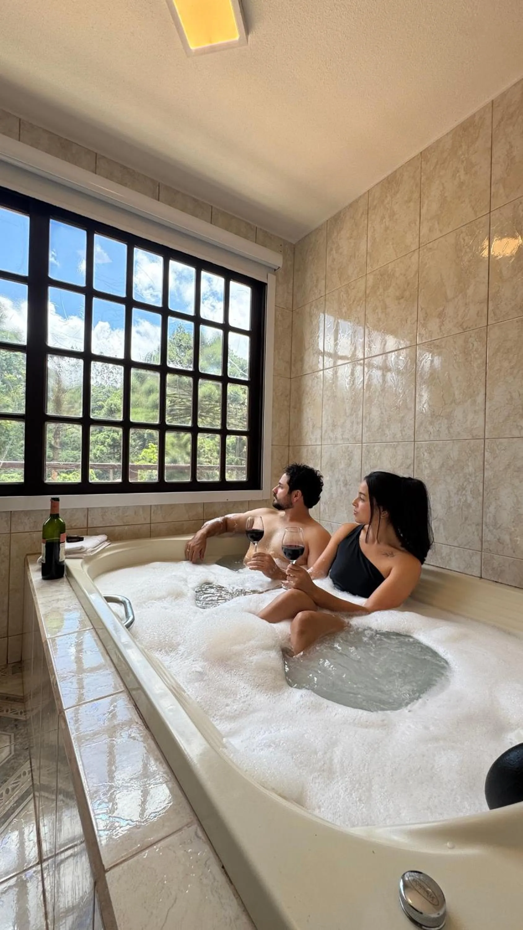 Hot Tub in Chalés Leopoldo em Monte Verde