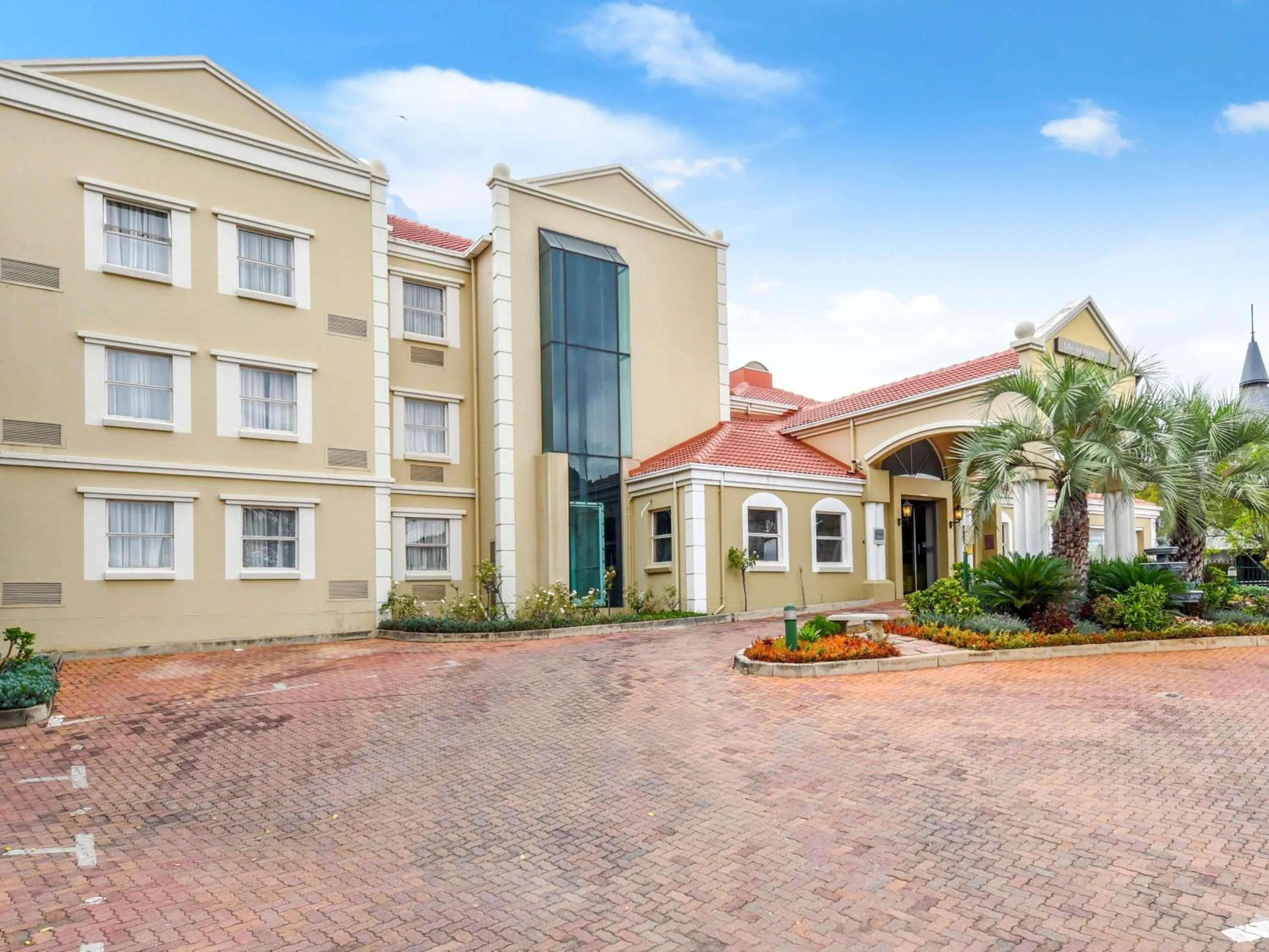 Property building in Mercure Johannesburg Midrand