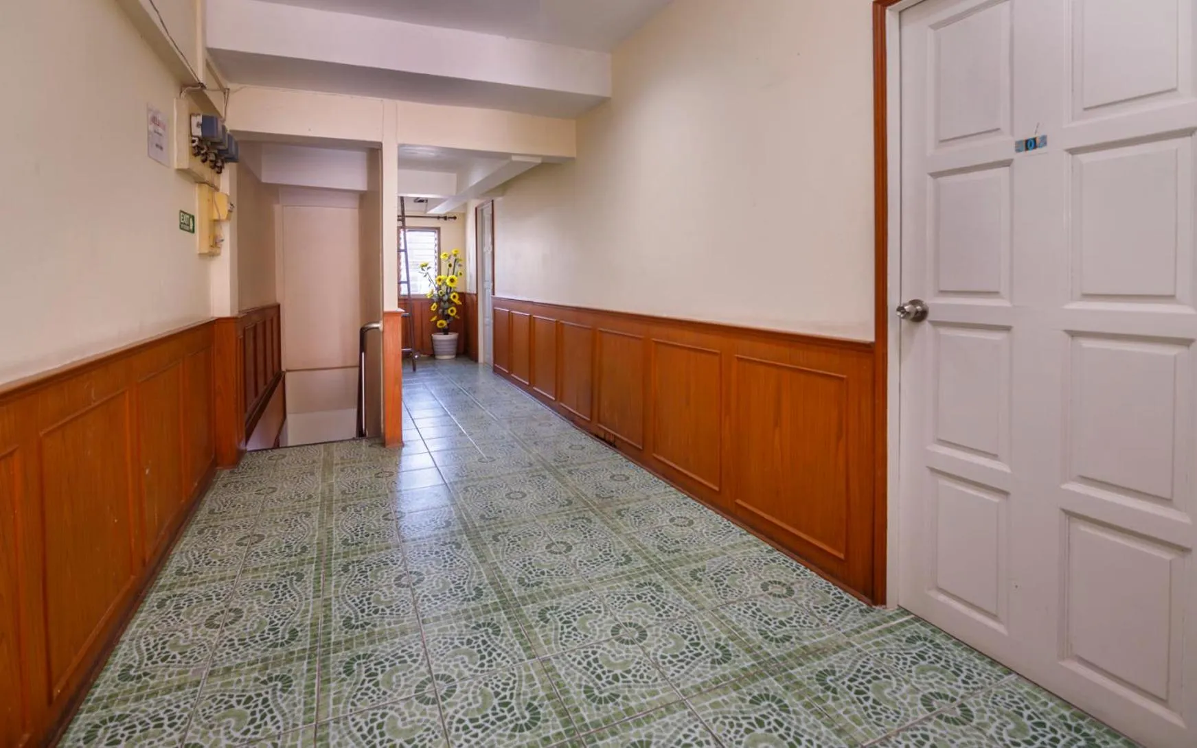 Property building in Traveller's Rest Sports Bar