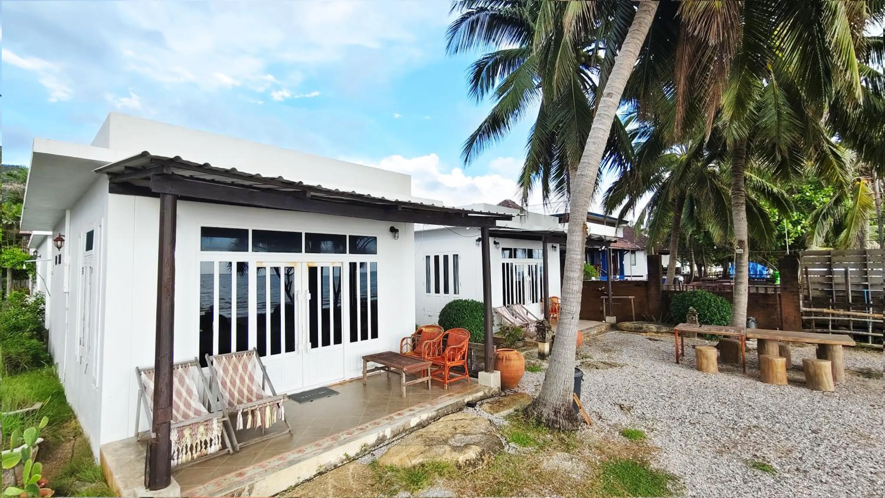 Property building in Baan Toom Village and Resort