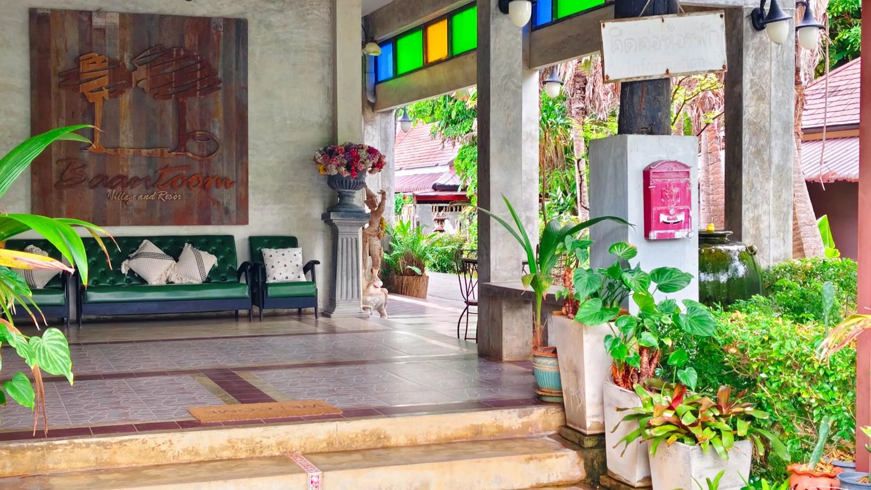 Lobby or reception in Baan Toom Village and Resort