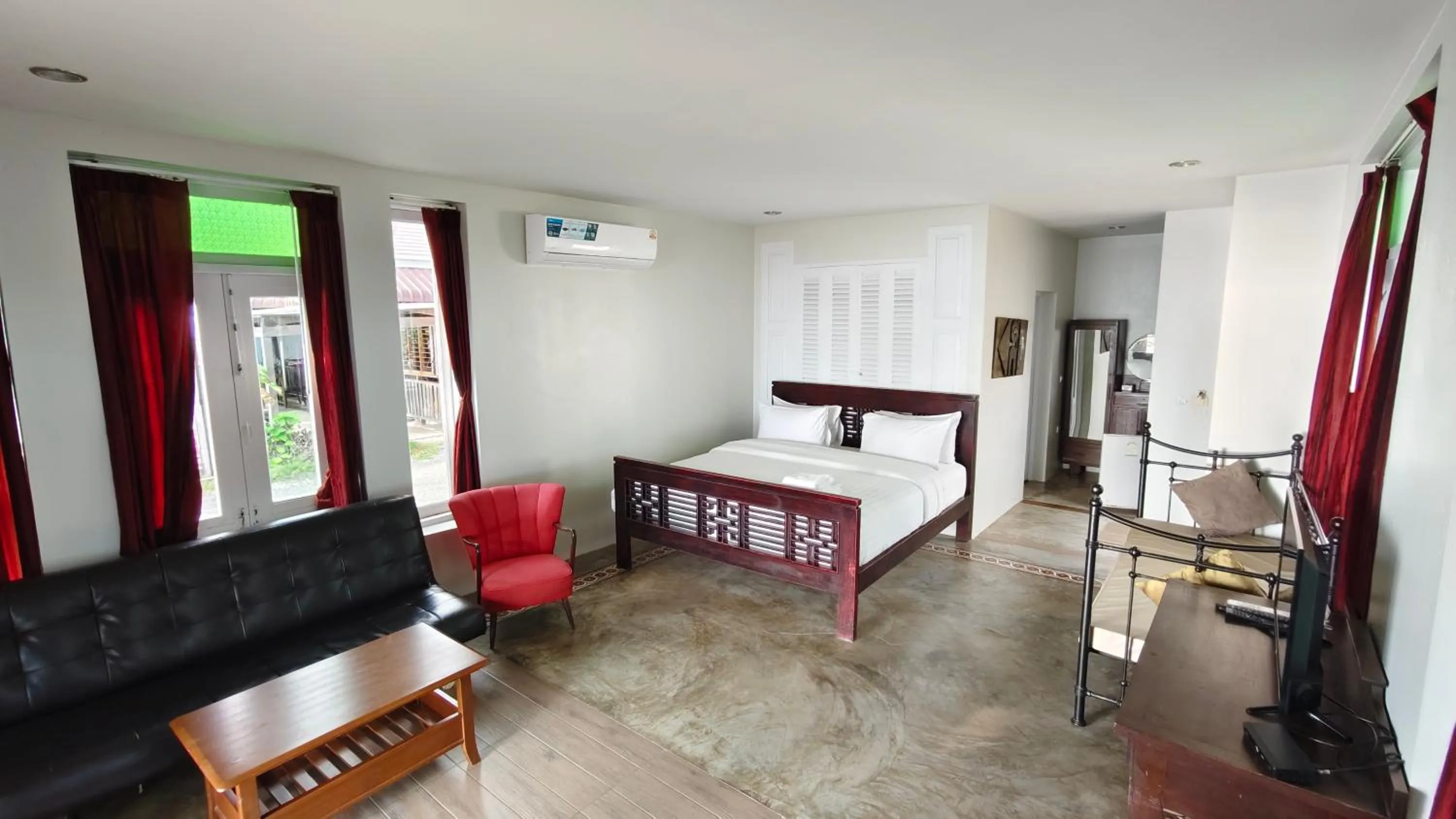 Bedroom, Bed in Baan Toom Village and Resort