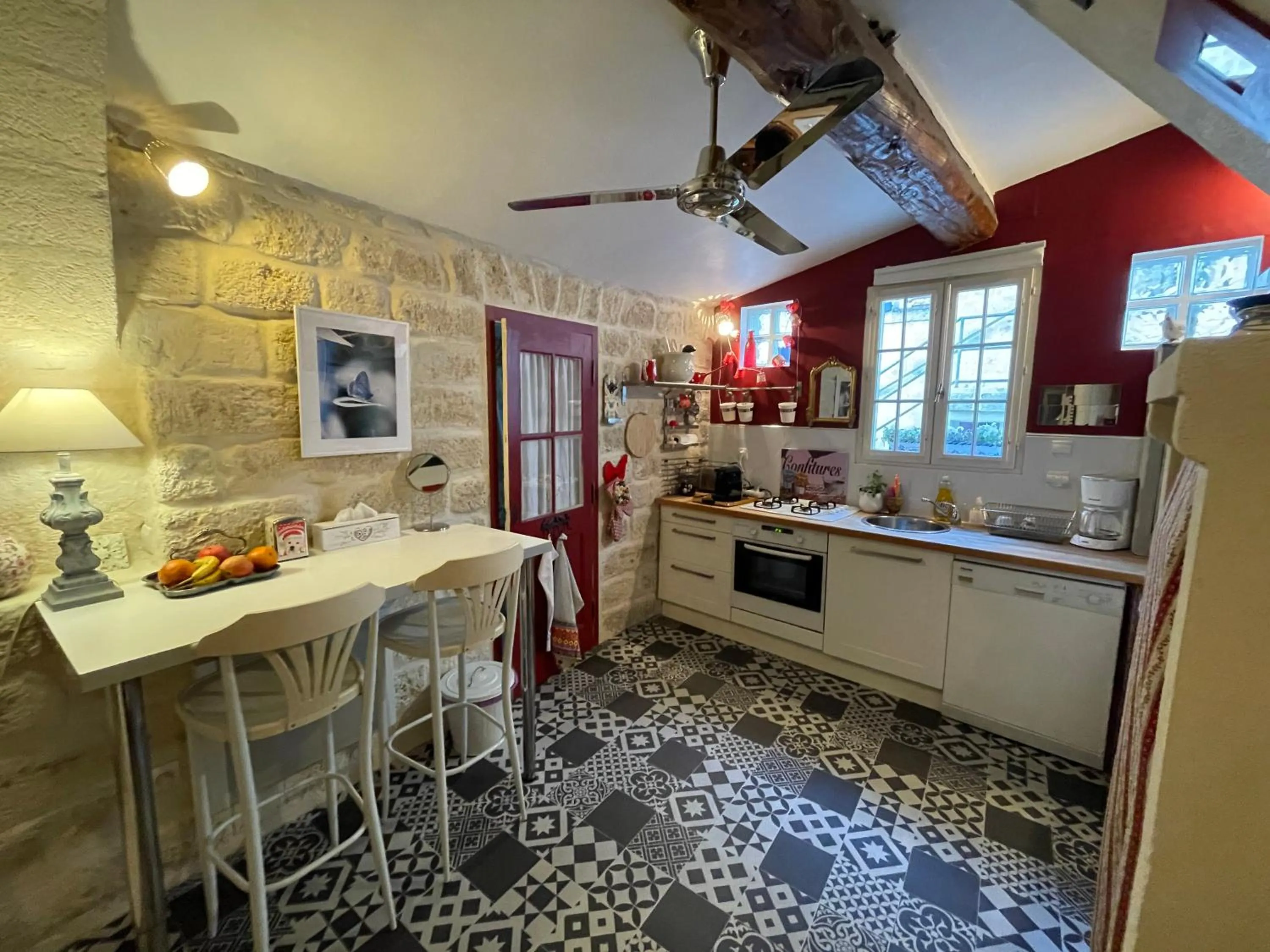 Kitchen or kitchenette in Le Duplex de Lapparan