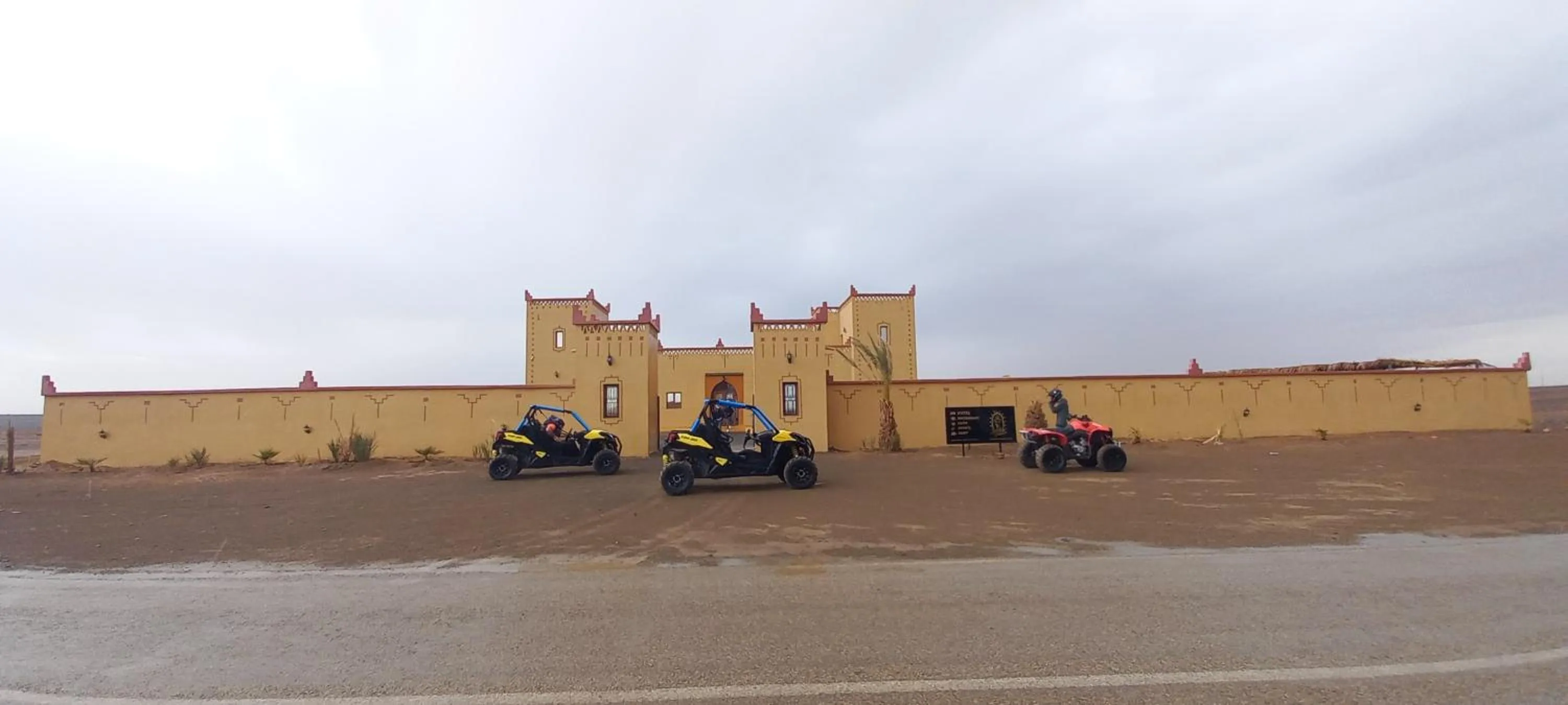Property building in Hotel Berber Palace Merzouga