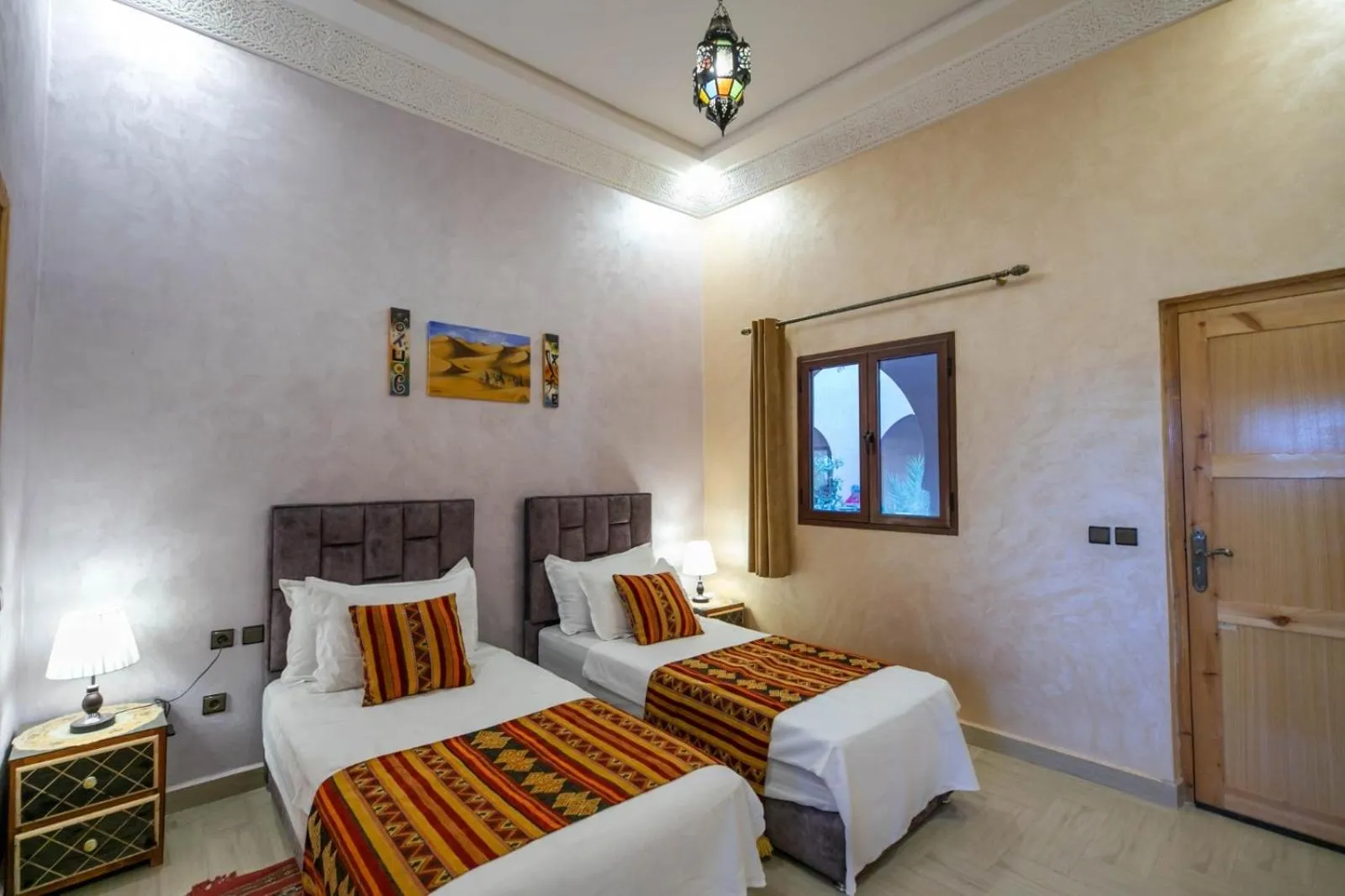 Property building, Bed in Hotel Berber Palace Merzouga
