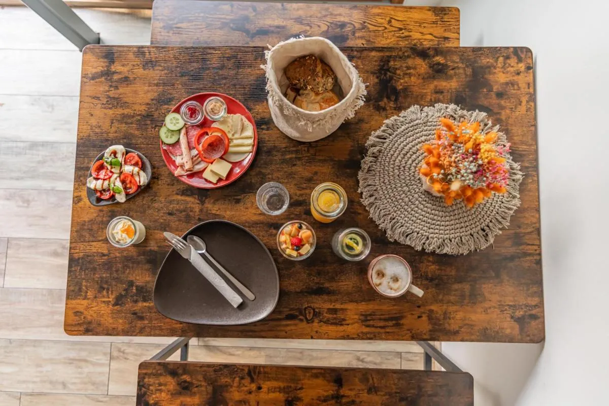 Breakfast in Baumhaushotel Oberbayern