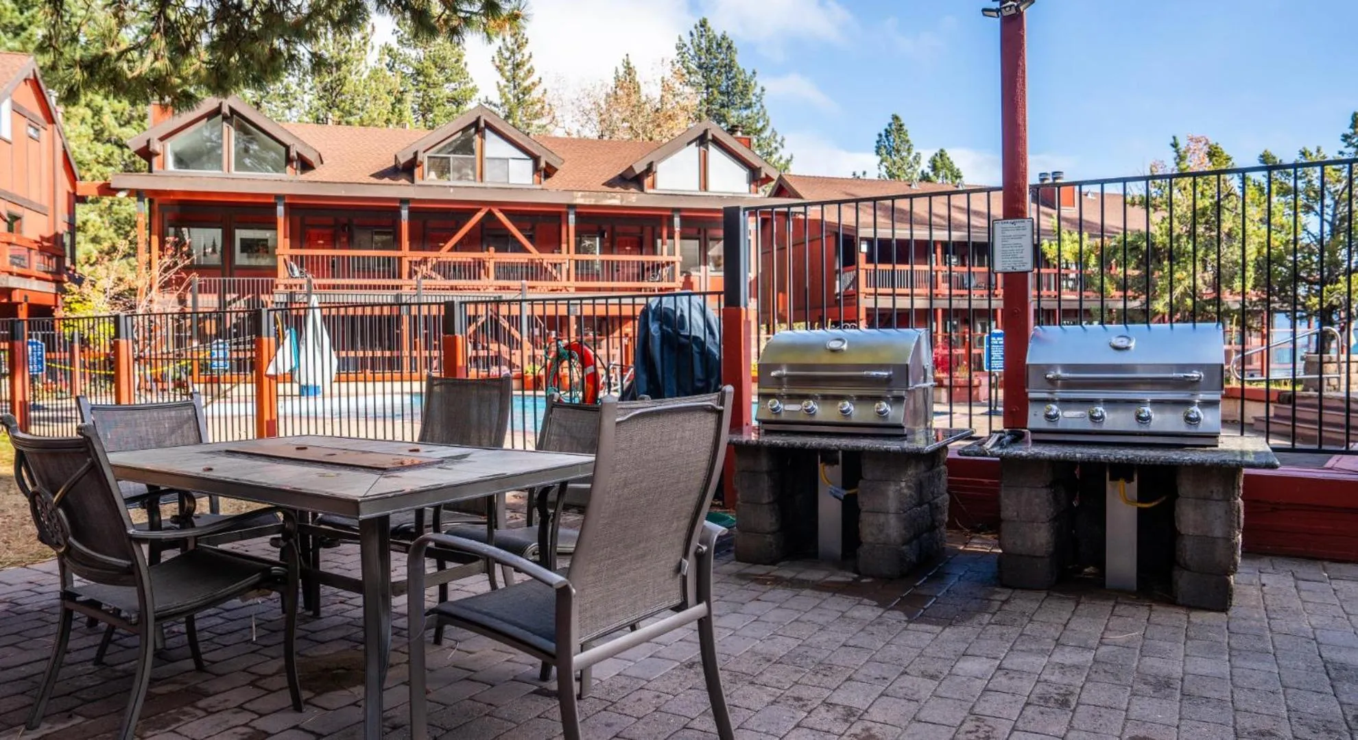 Property building in Tahoe Edgelake Beach Club