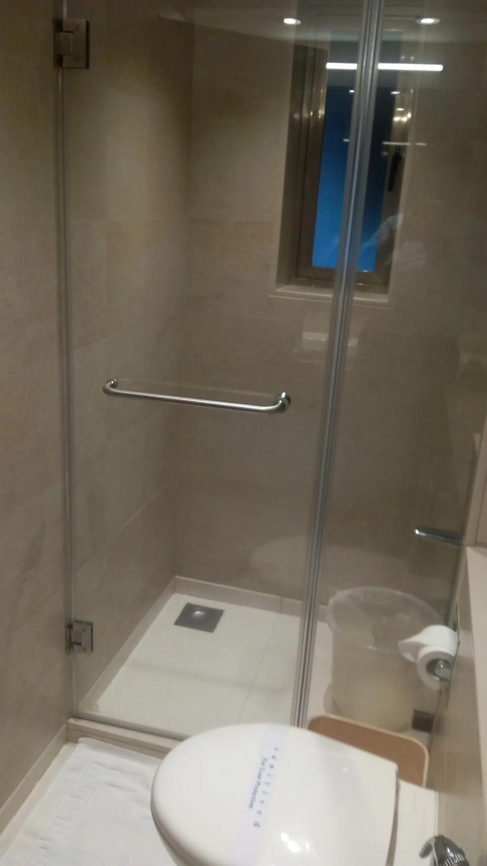 Bathroom in The Royal Orchid Hotel, Chembur