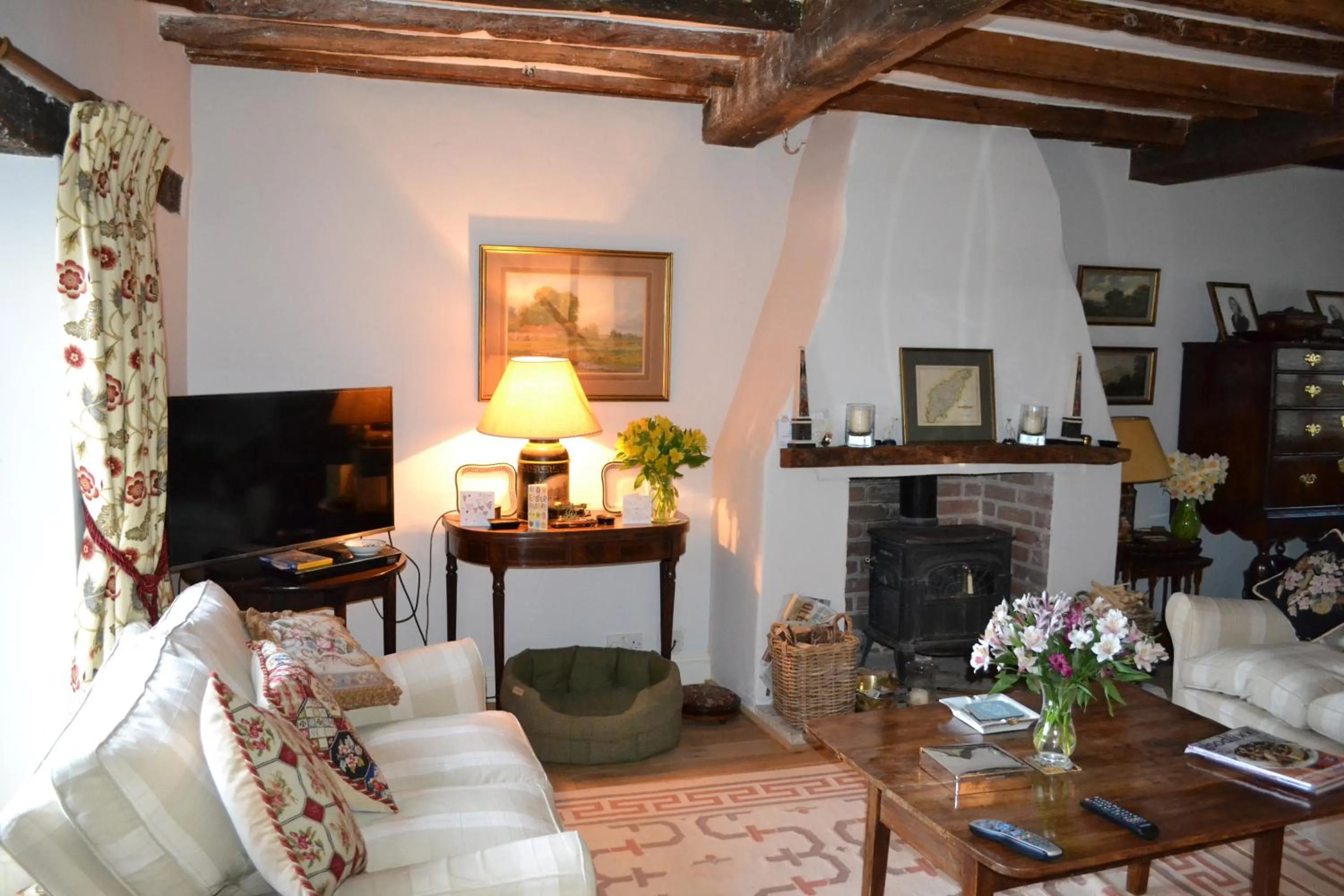 Living room in Hedingham Old Pottery