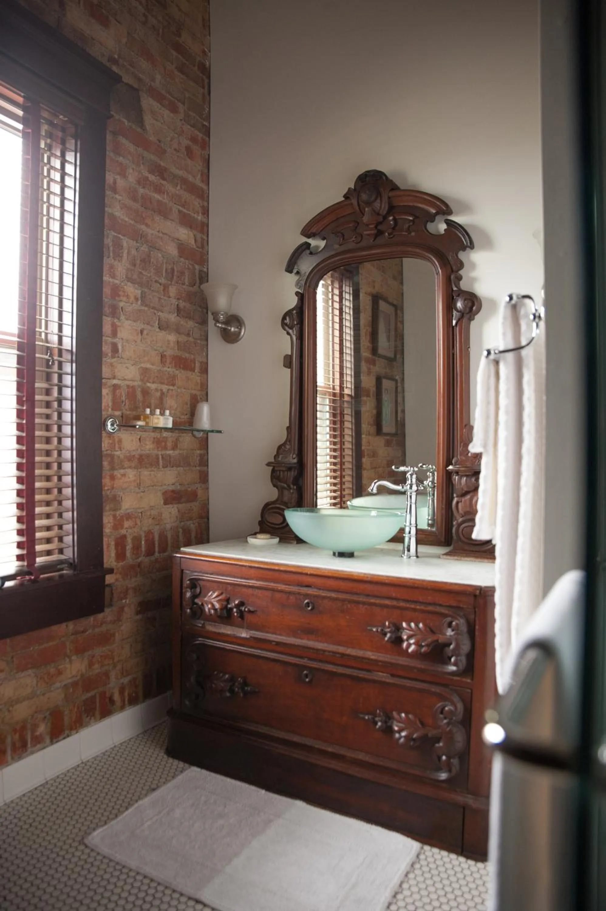 Bed in The Hackett Hotel