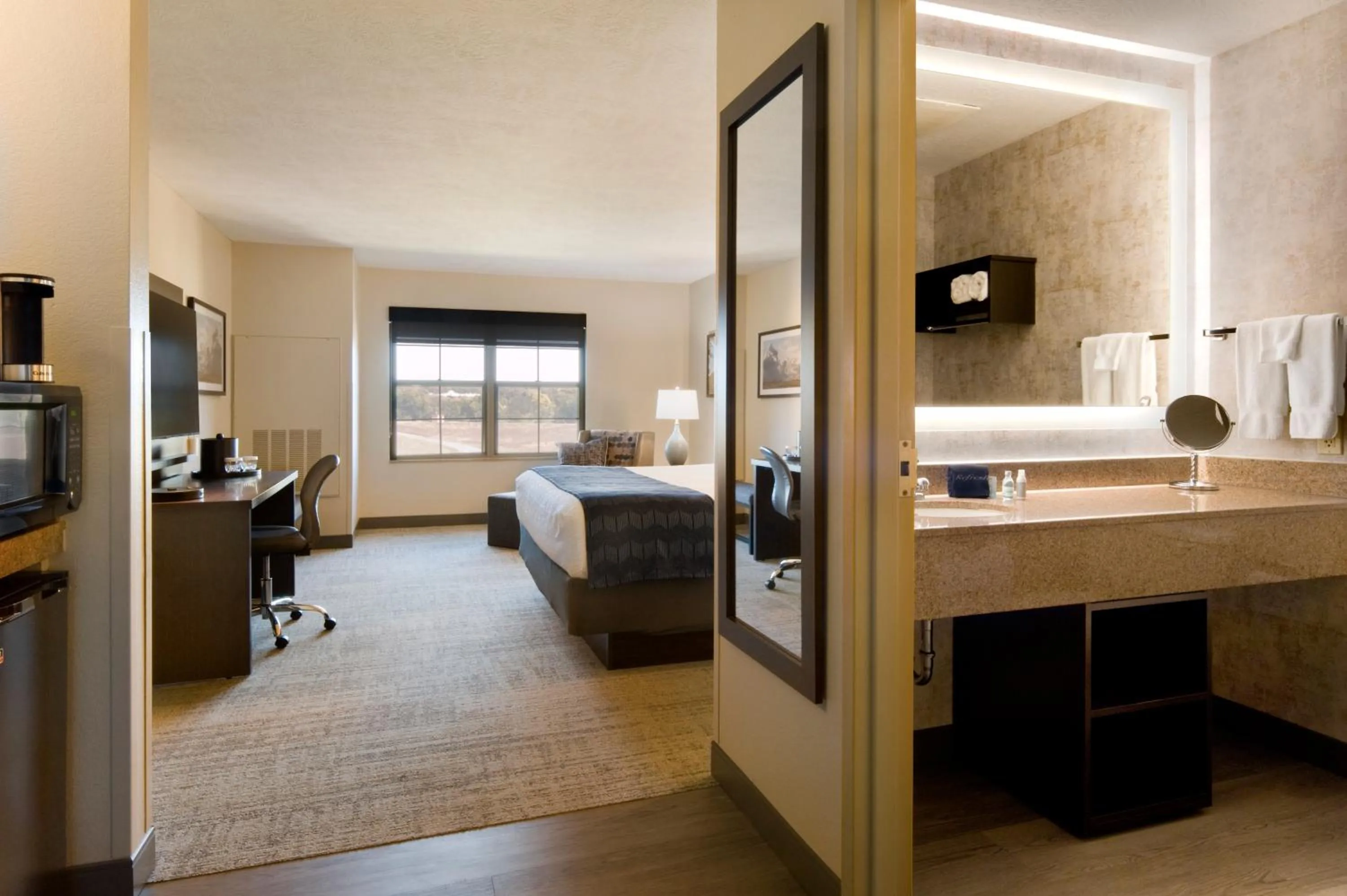 Bed in ClubHouse Hotel Sioux Falls