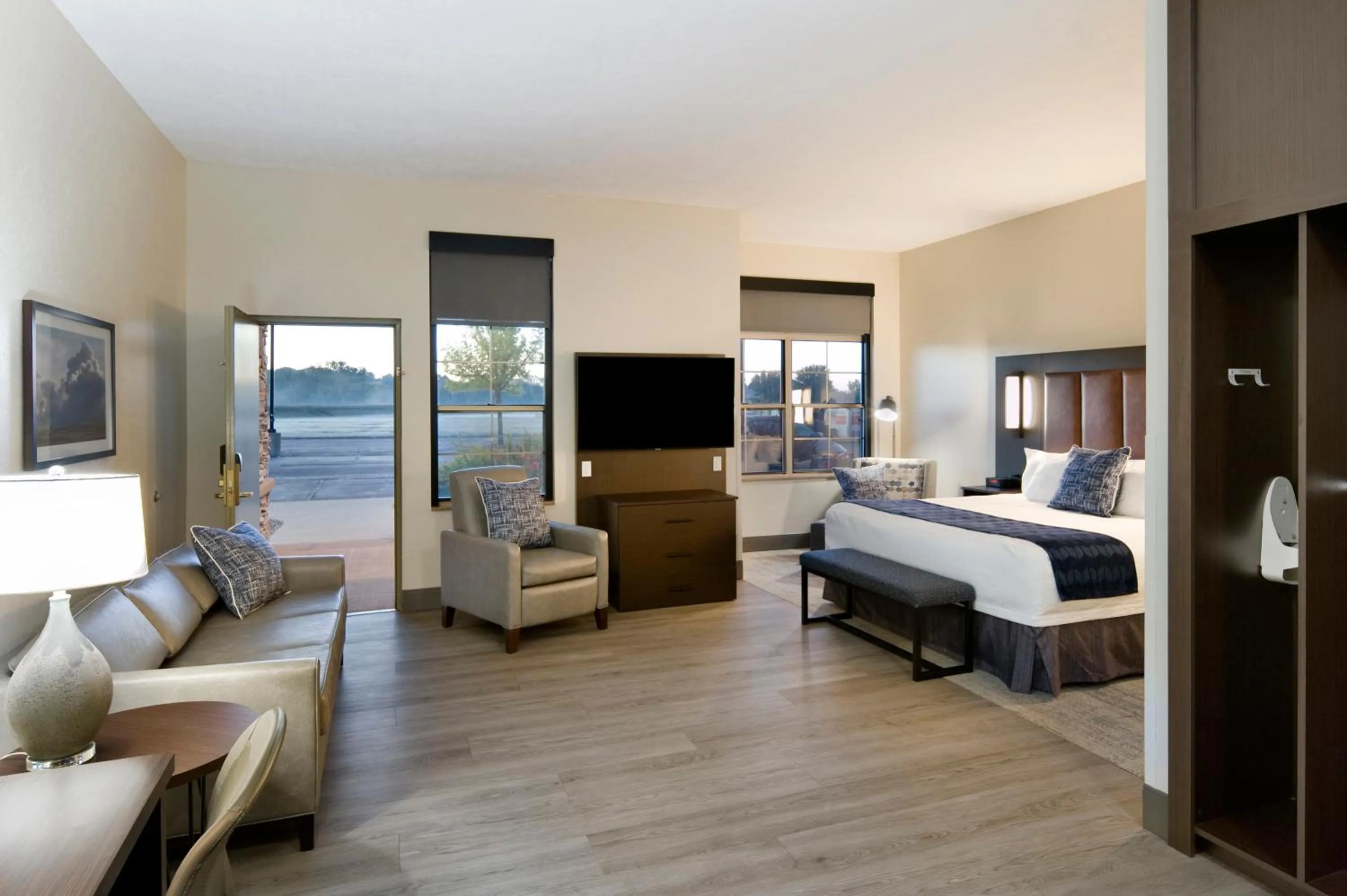 Bed in ClubHouse Hotel Sioux Falls