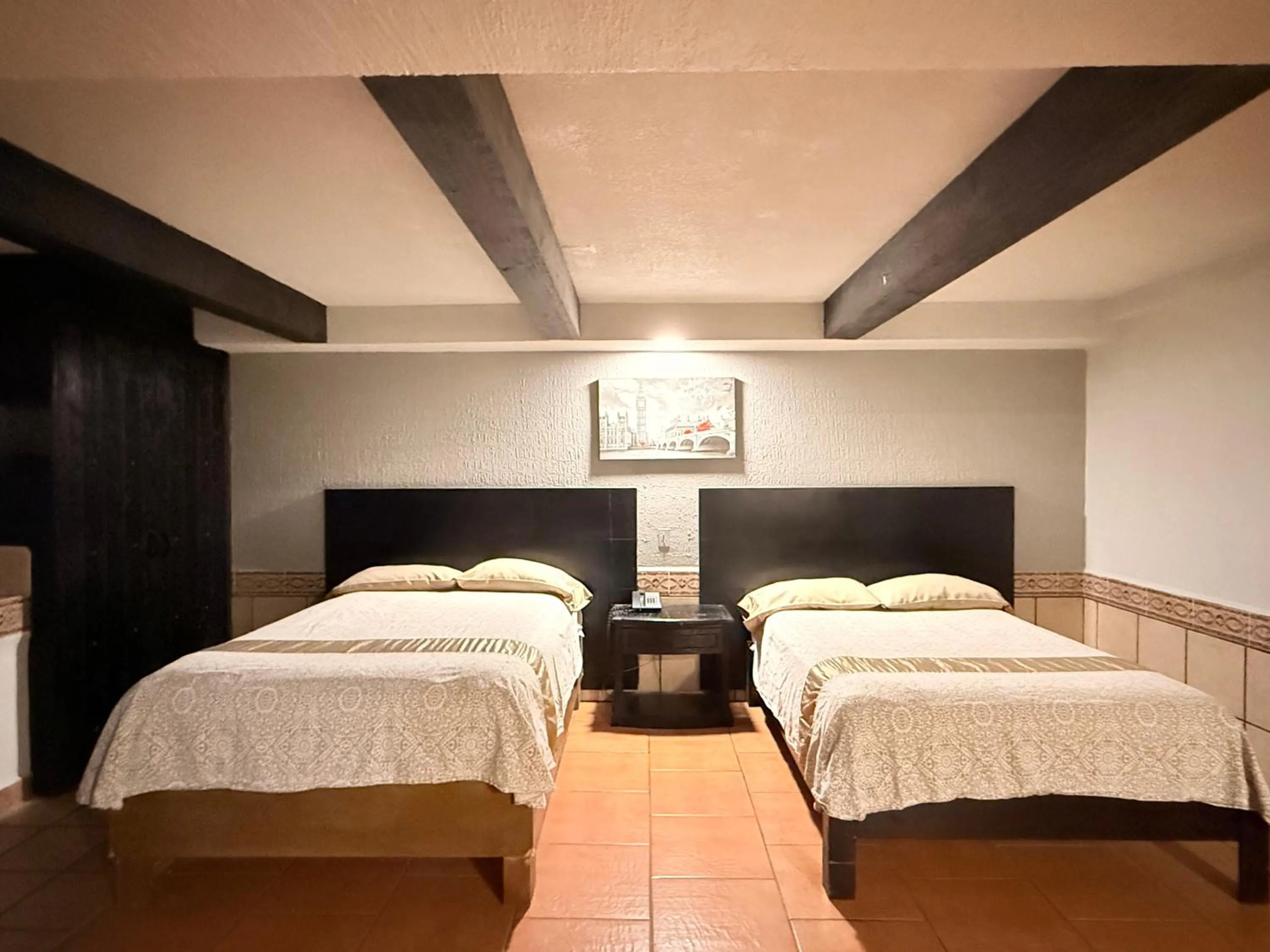 Photo of the whole room, Bed in Hotel Mirage Express
