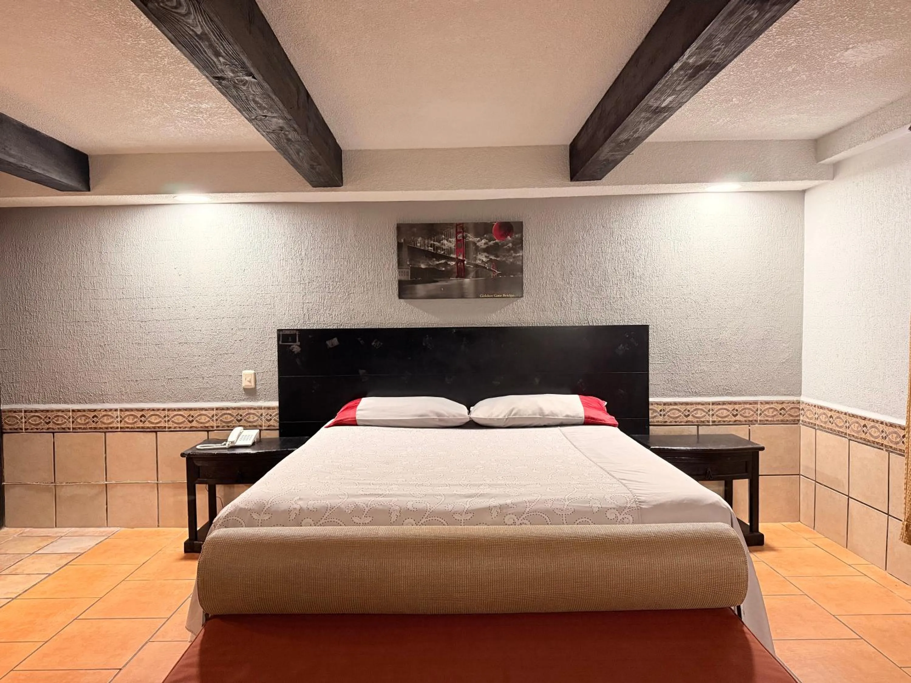 Photo of the whole room, Bed in Hotel Mirage Express