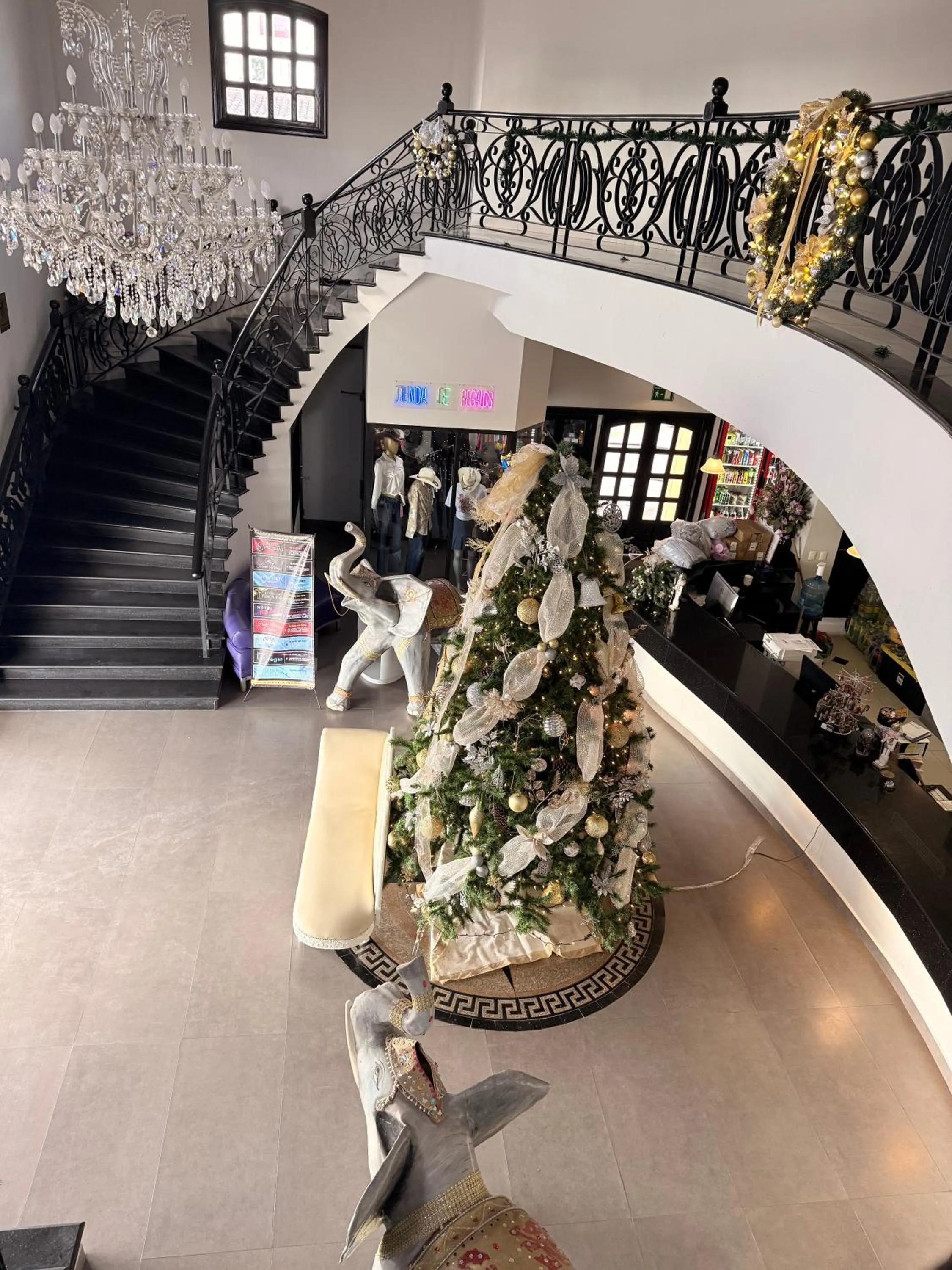 Lobby or reception in Hotel Mirage Express