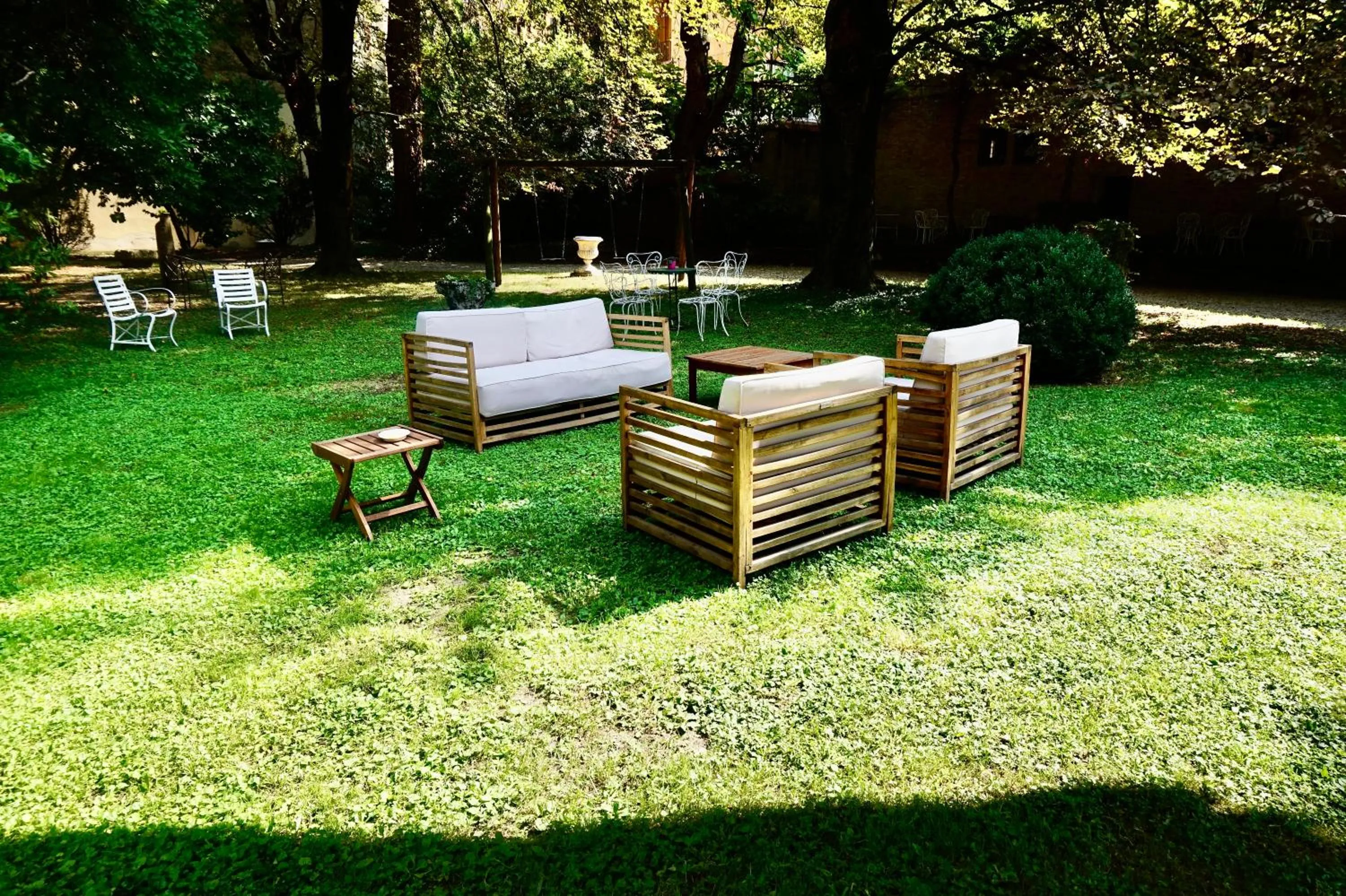 Garden in Palazzo Mantua Benavides Suites & Apartments