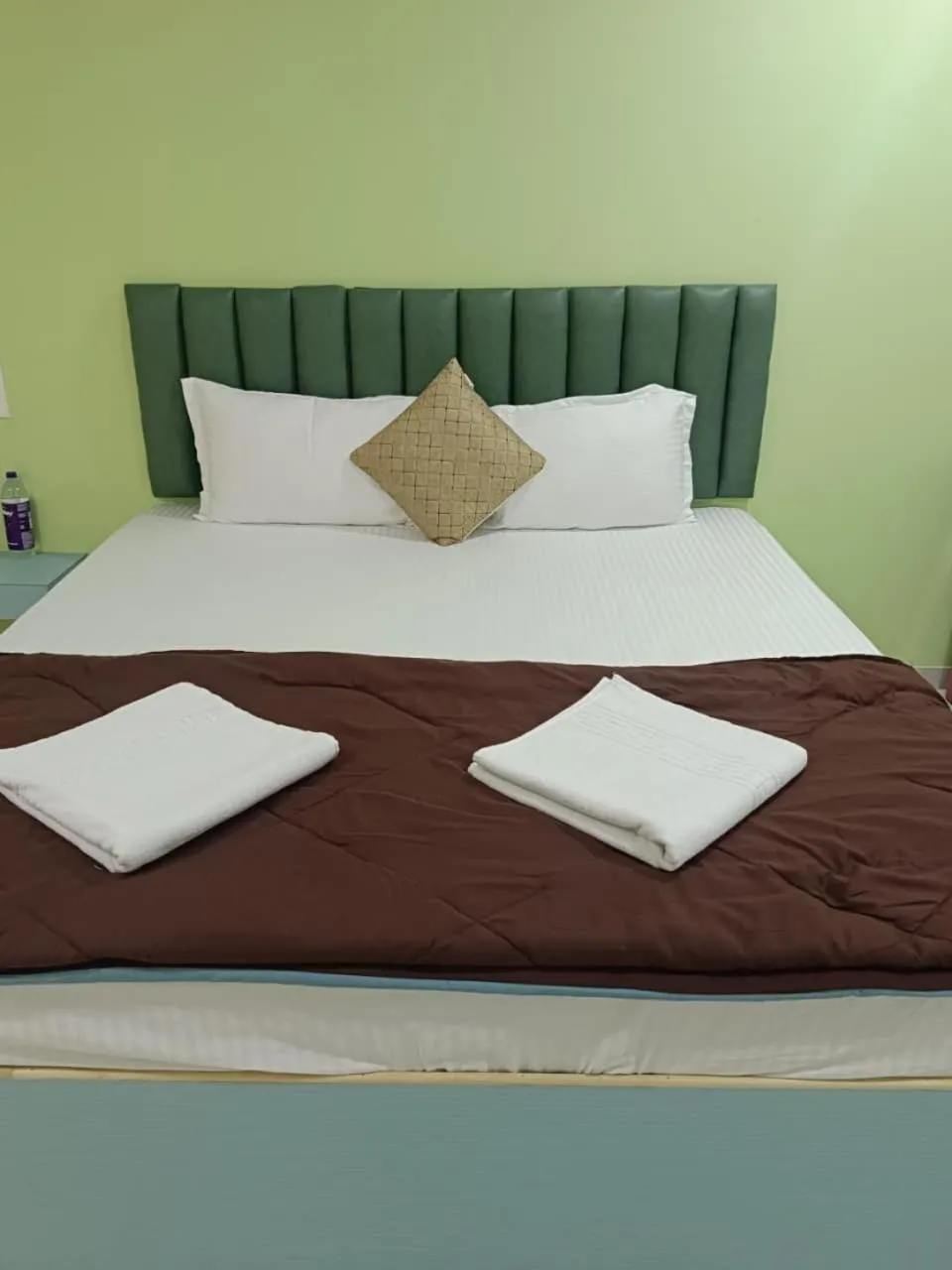 Bed in 3 WONDERS Tarkarli Hotel and Restaurent
