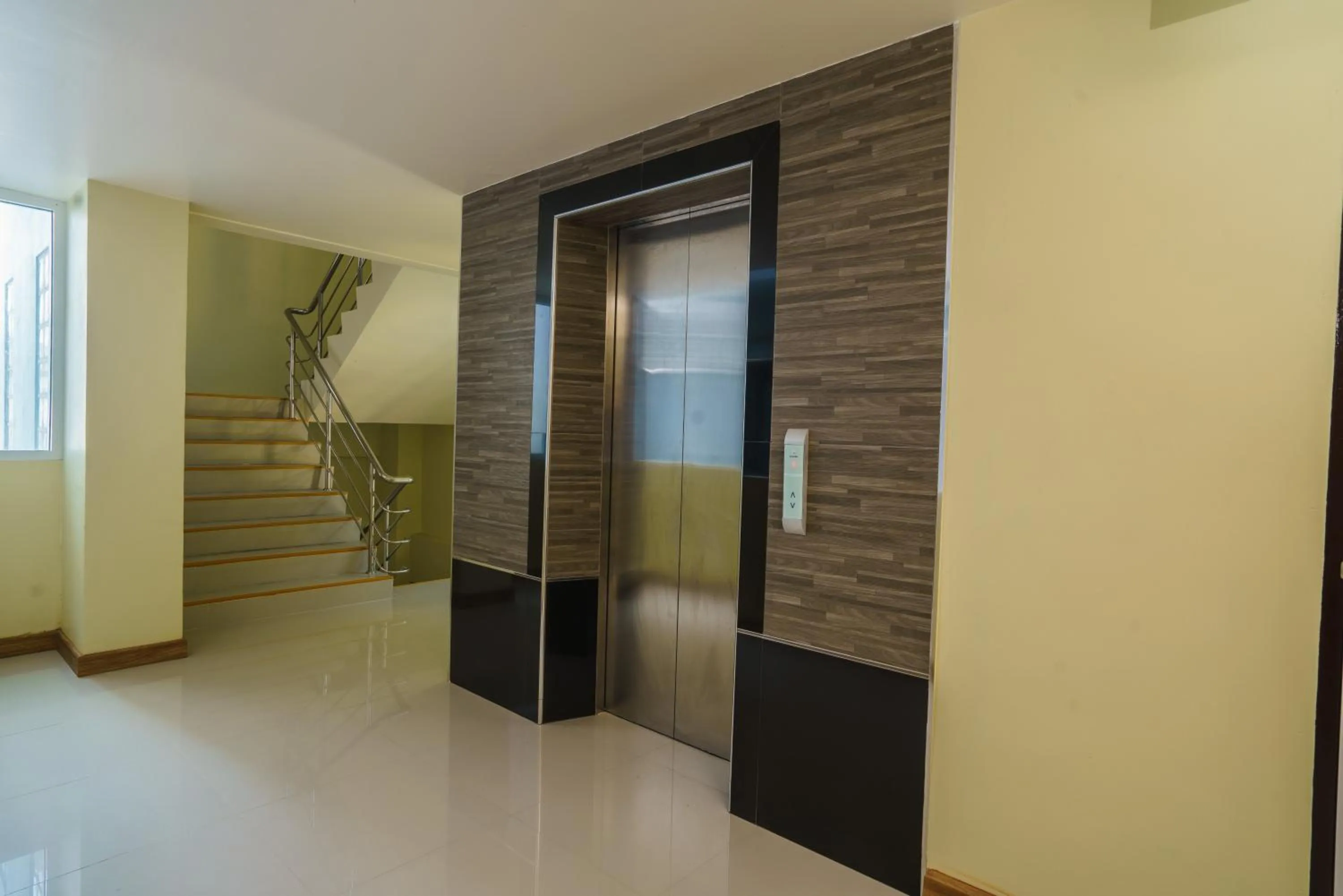 Other in Sritrang Place