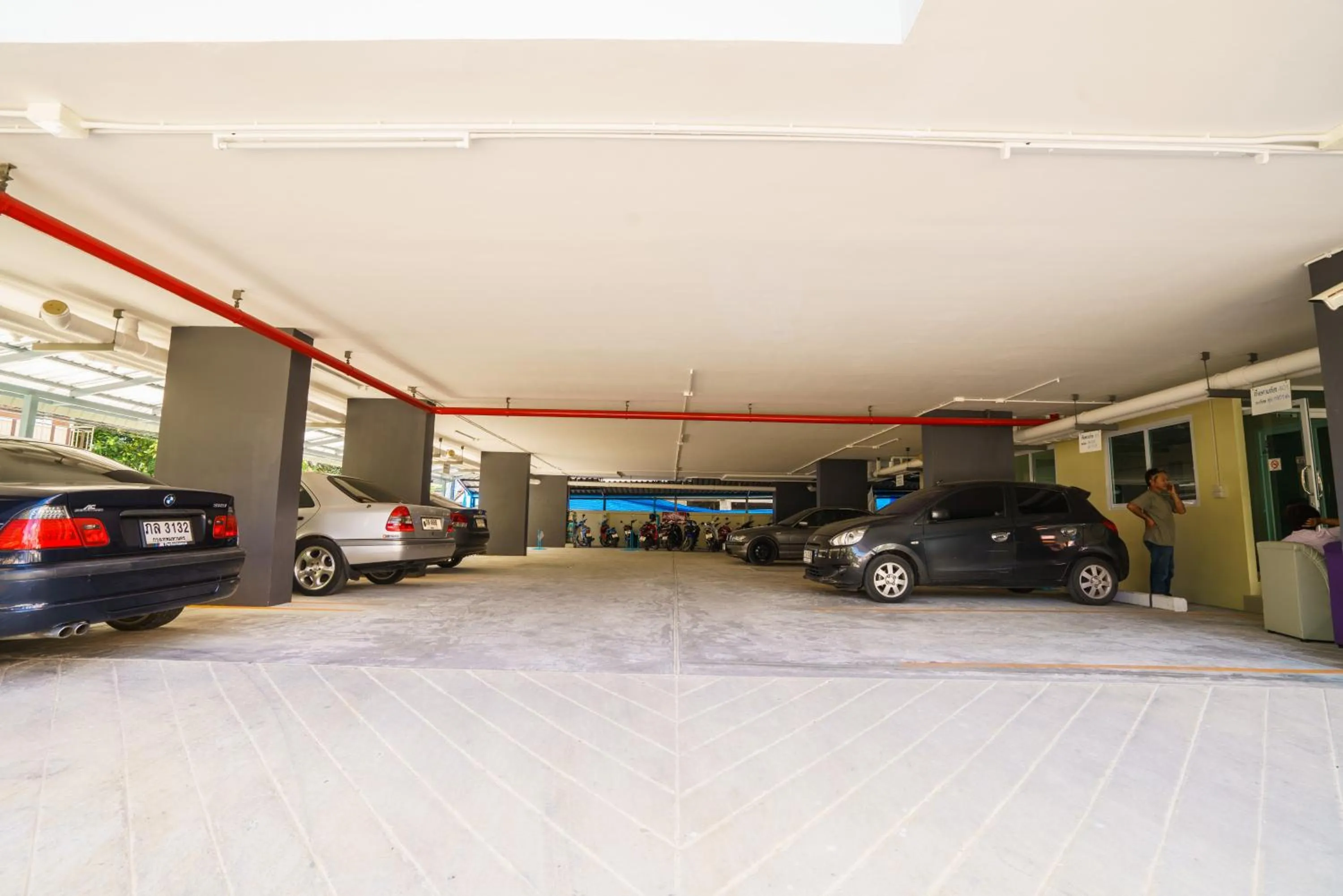 Other in Sritrang Place