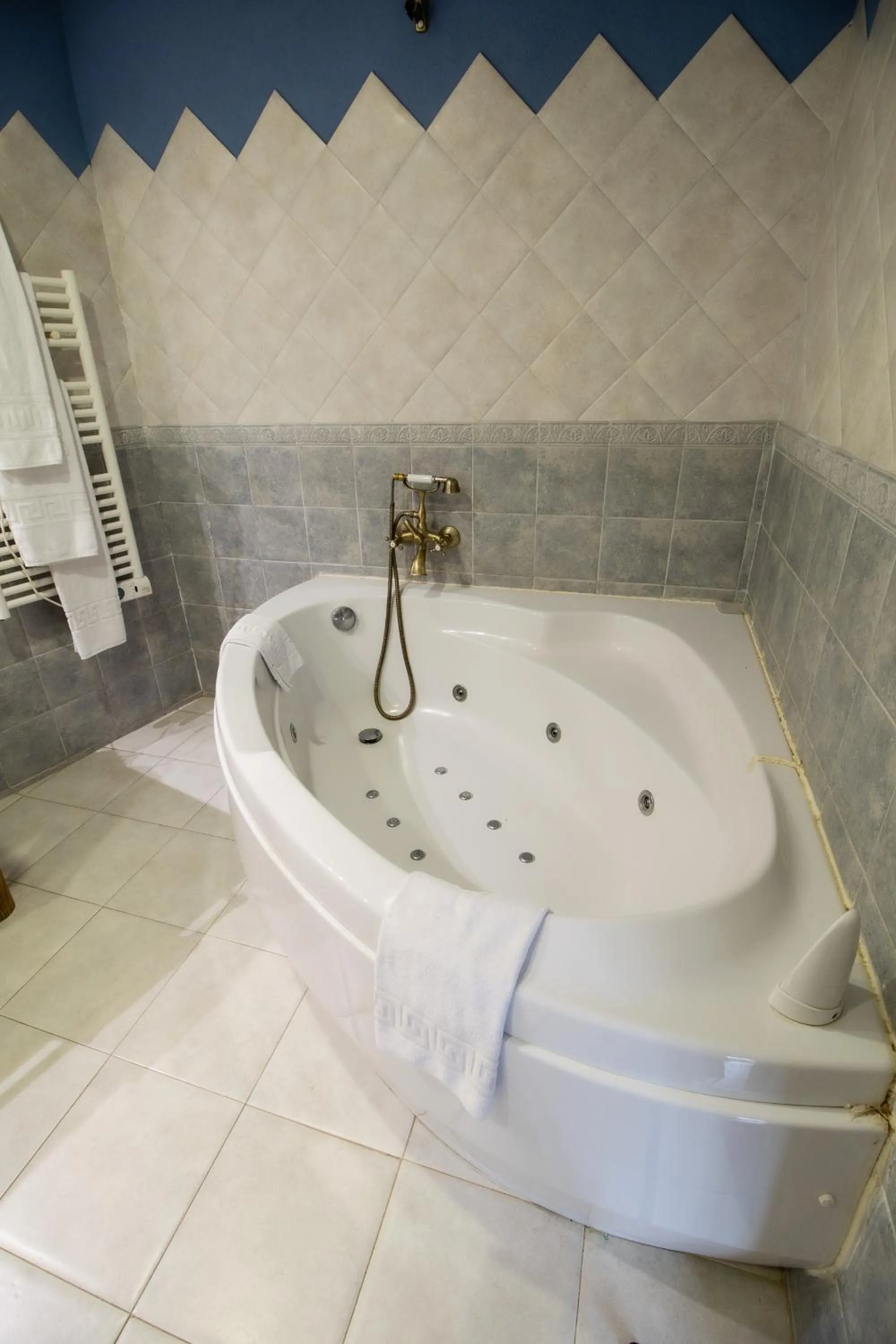 Hot Tub in Hotel Rural El Labriego by Vivere Stays