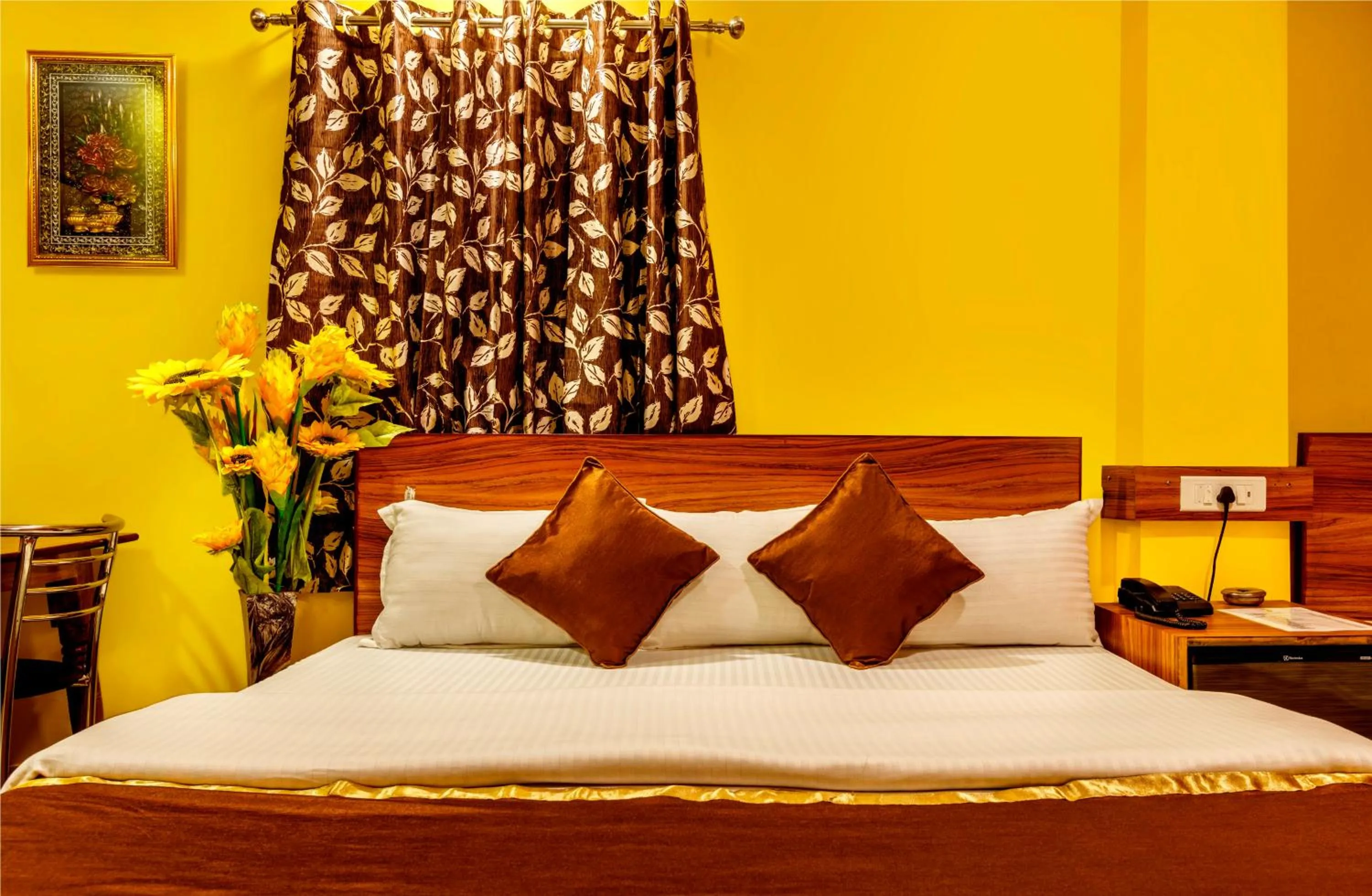 Bedroom, Bed in The Silverline Hotel