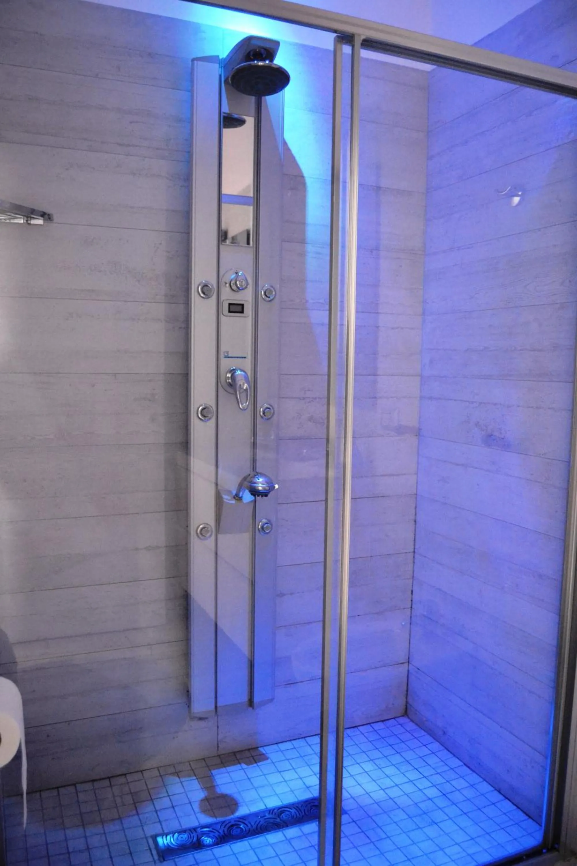 Shower in Beatrice Home