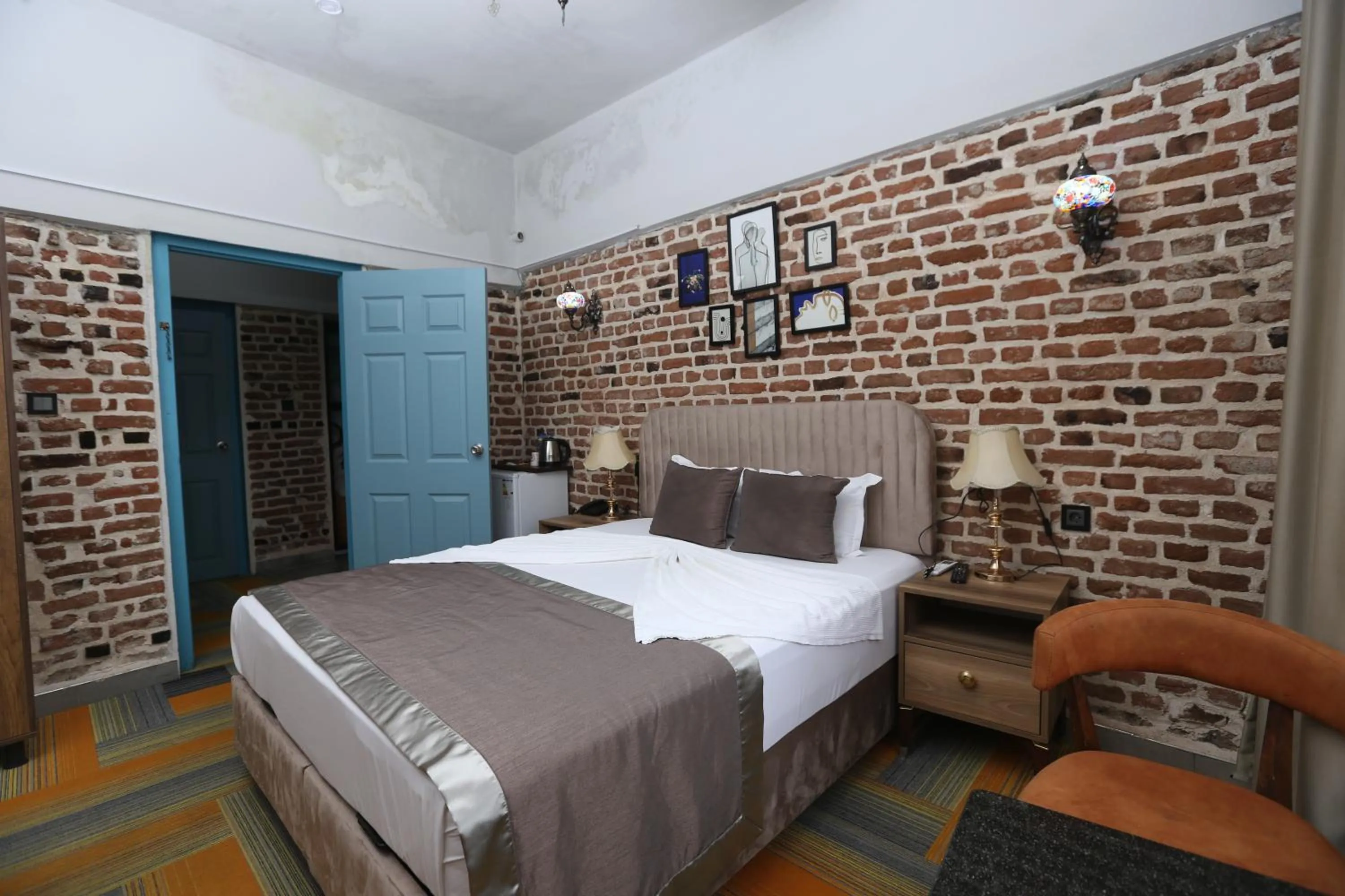 Bed in Sur Central OTEL