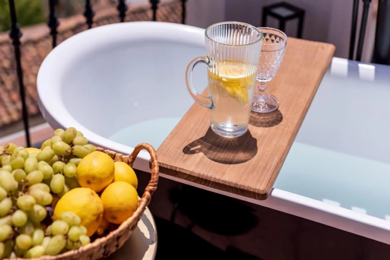 Open Air Bath in CANDIL SUITE Realejo