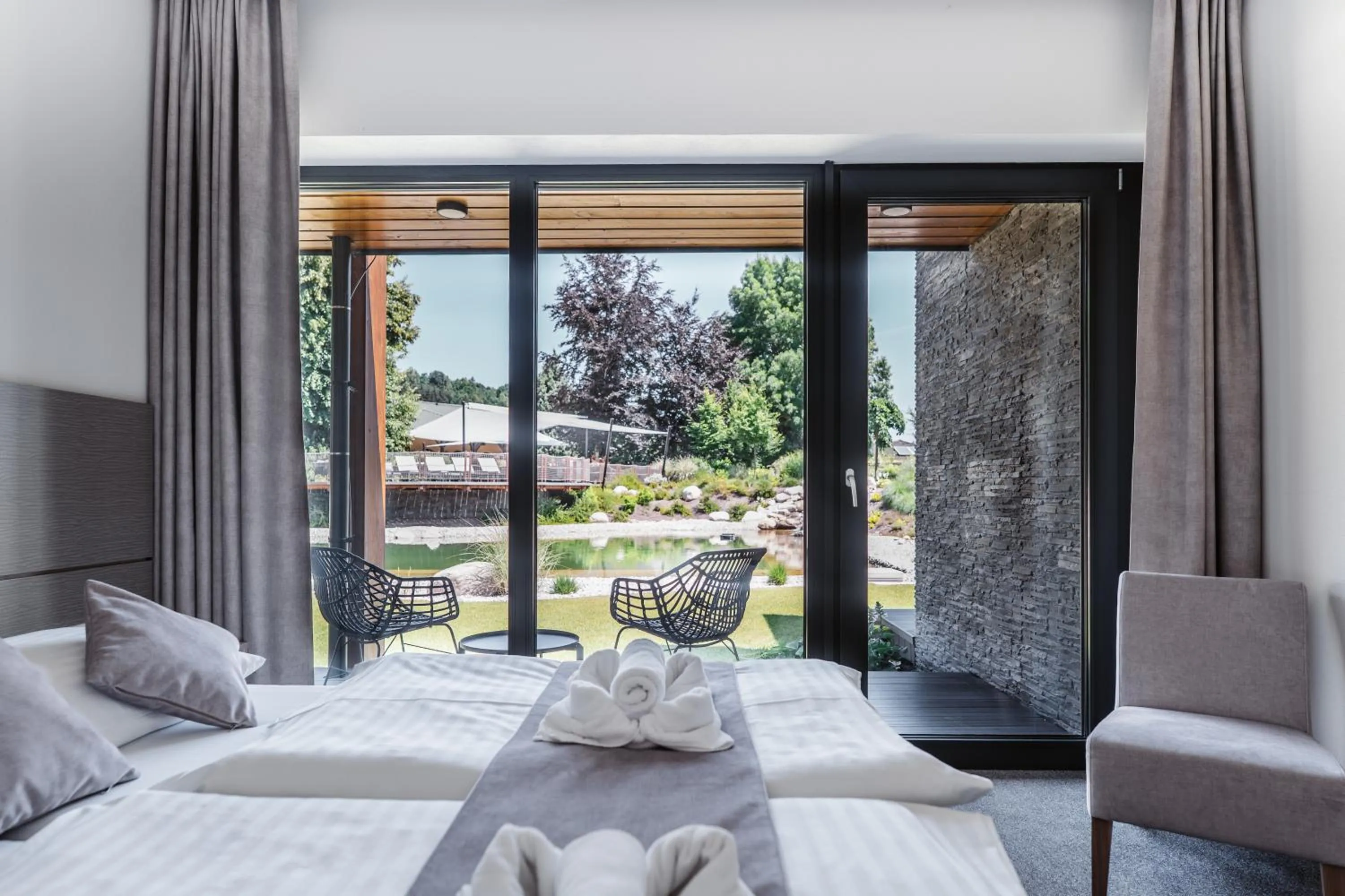 Photo of the whole room, Bed in Hotel resort Lovecká bašta Strakonice