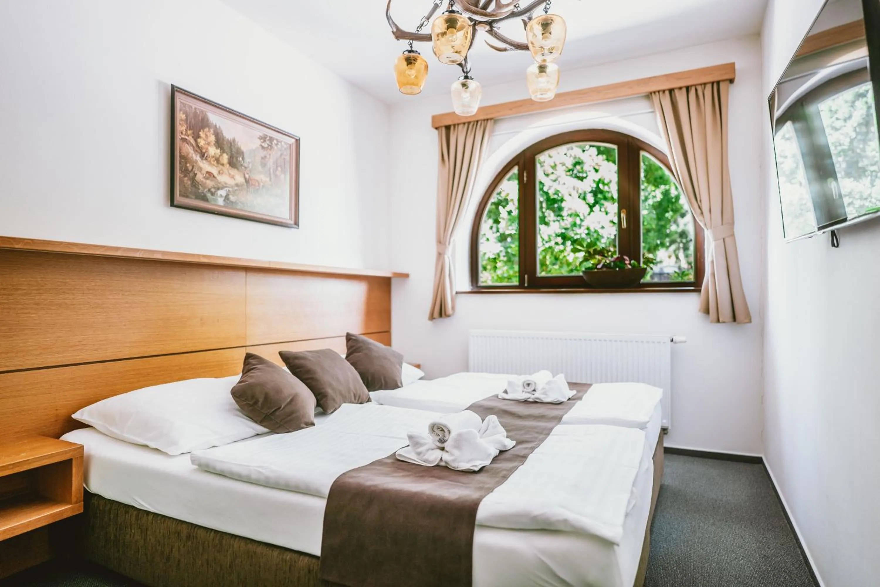 Bed in Hotel resort Lovecká bašta Strakonice