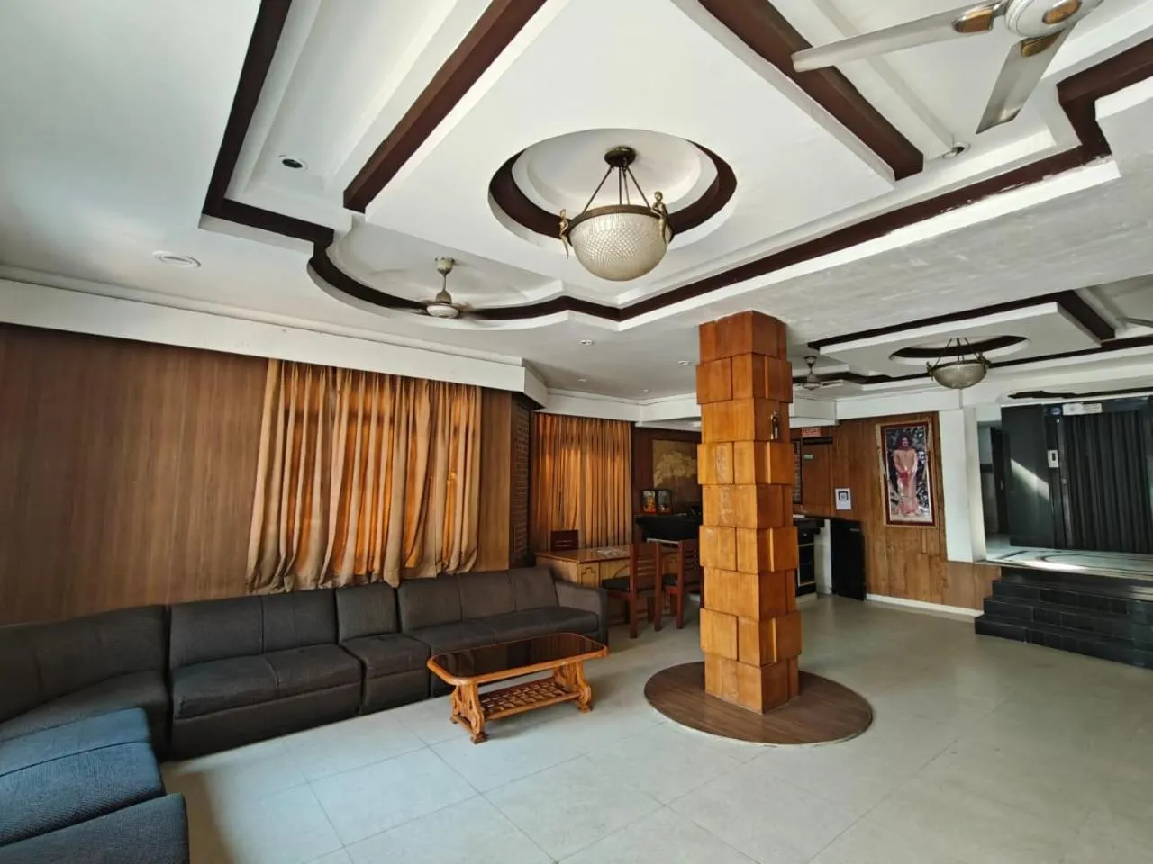 Hotel Kashmir Residency By Maa Sukrala Hotels and Resorts