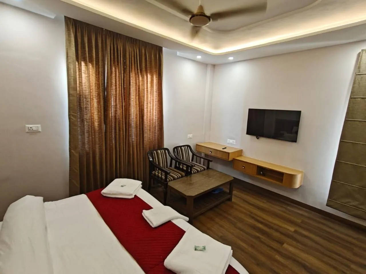 Bed in Hotel Kashmir Residency By Maa Sukrala Hotels and Resorts