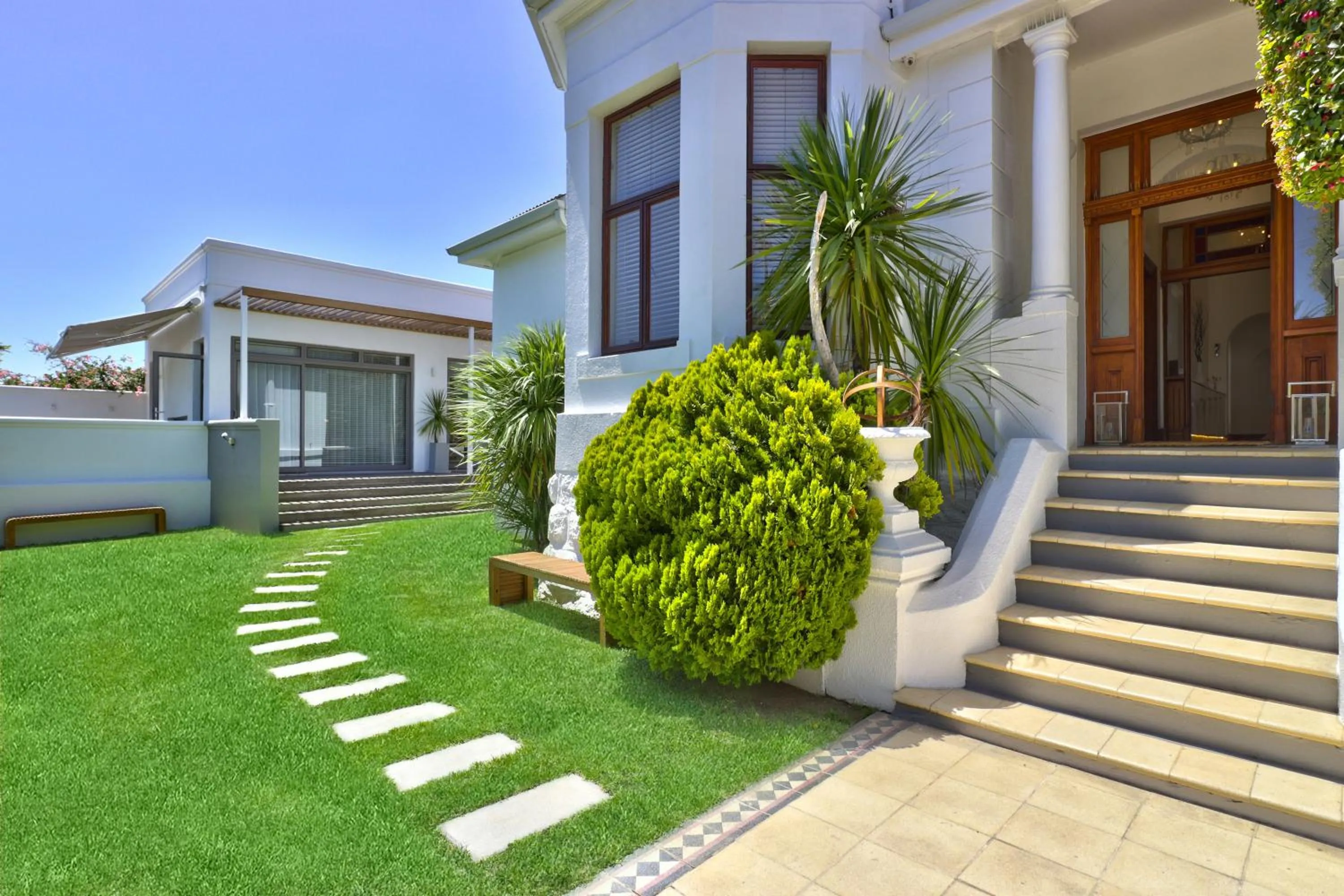 Property building in Cape Diem Lodge