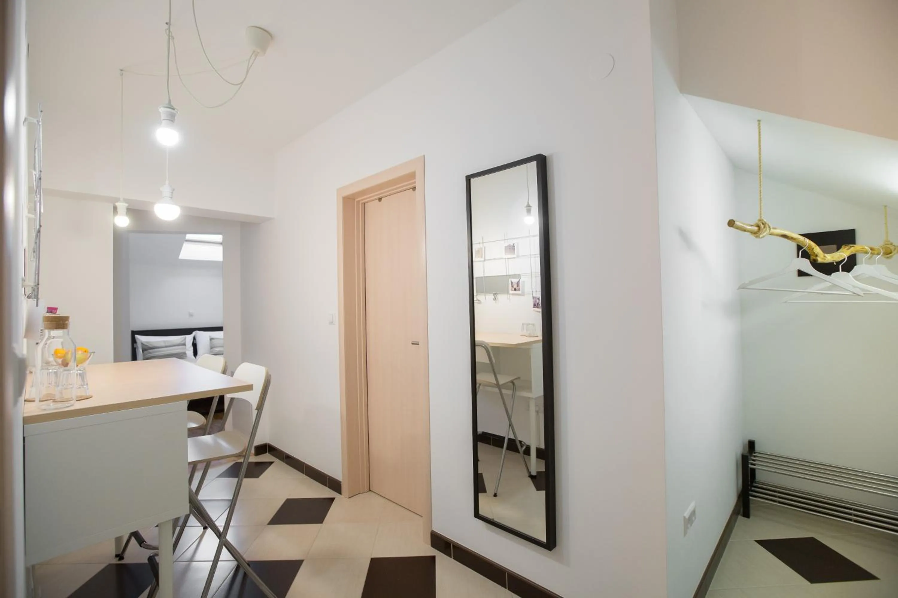 Photo of the whole room in Tara Garden