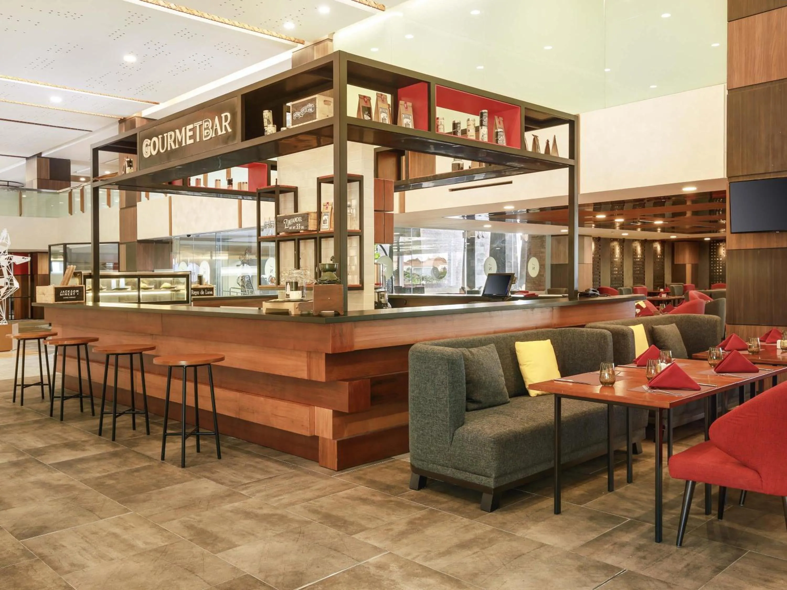 Lounge or bar in Novotel Bali Ngurah Rai Airport