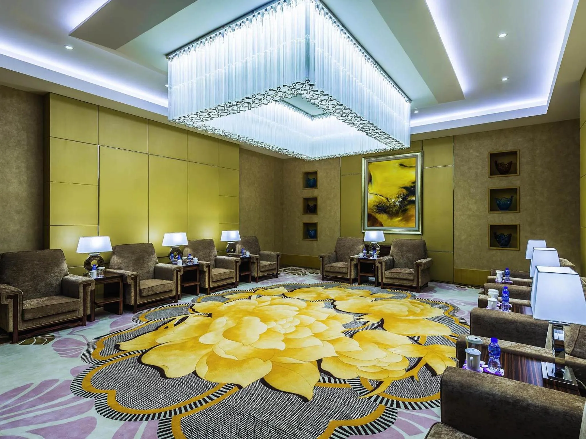 Meeting/conference room in Grand Mercure Qingdao Qinglong