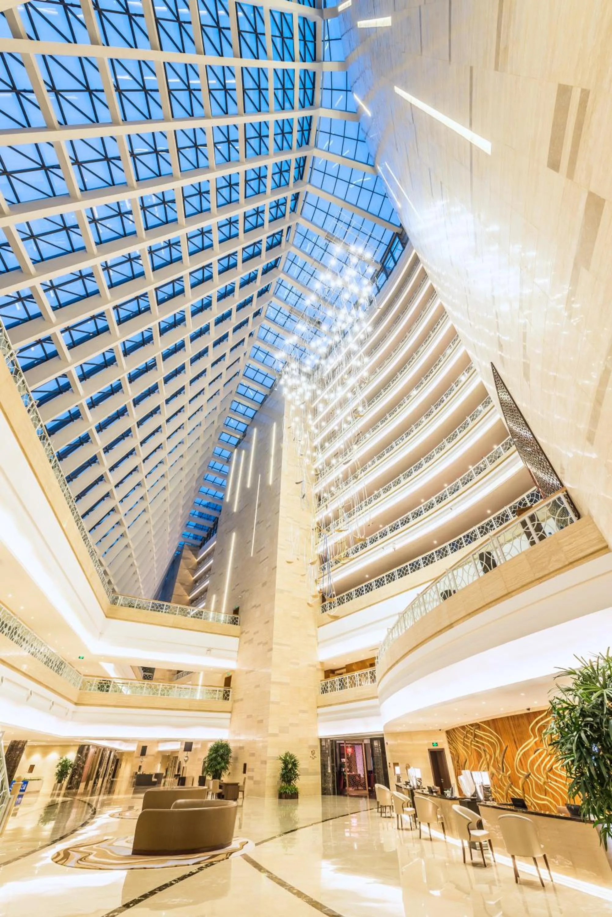 Lobby or reception in Grand Mercure Qingdao Qinglong