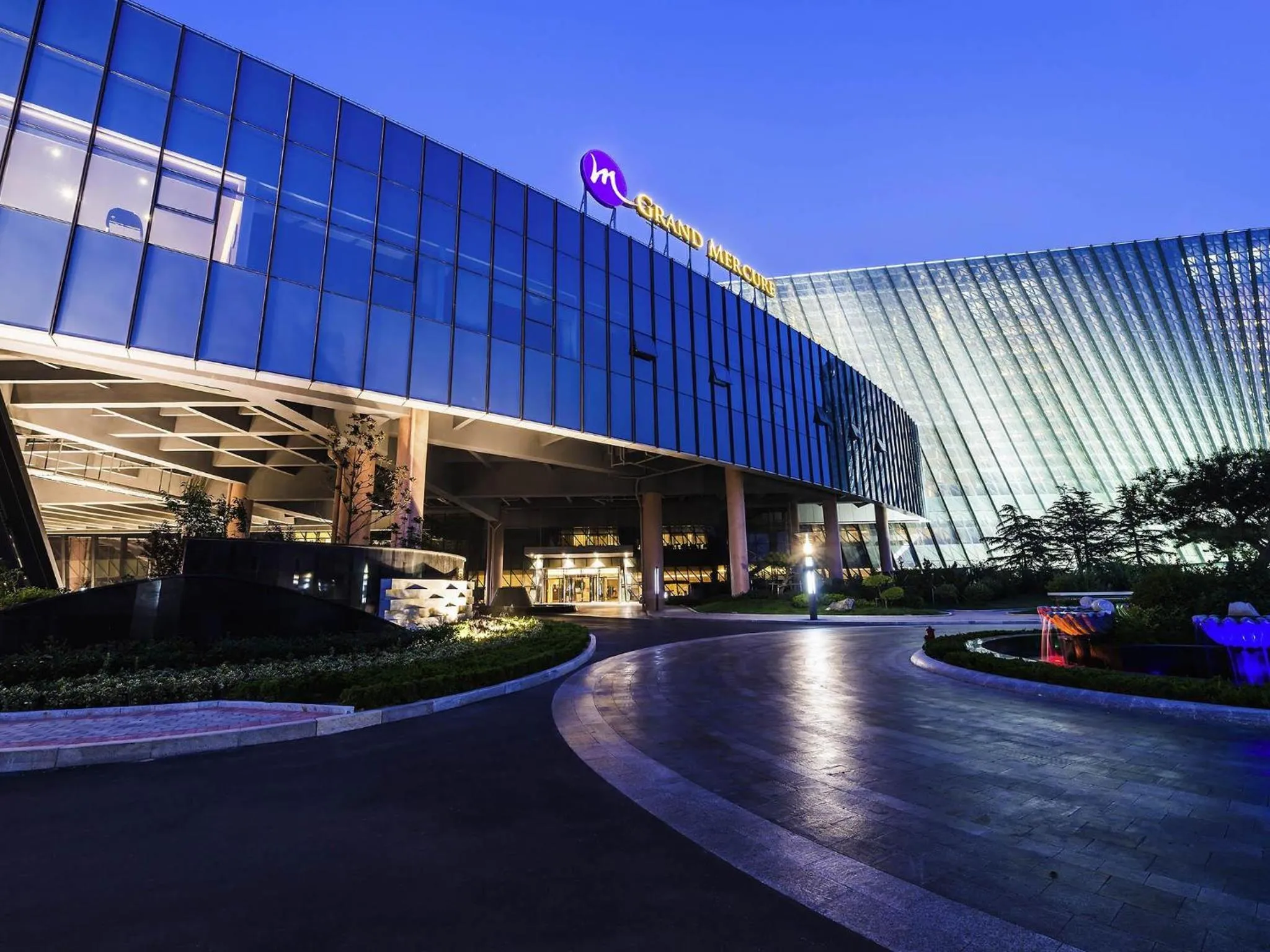 Property building in Grand Mercure Qingdao Qinglong